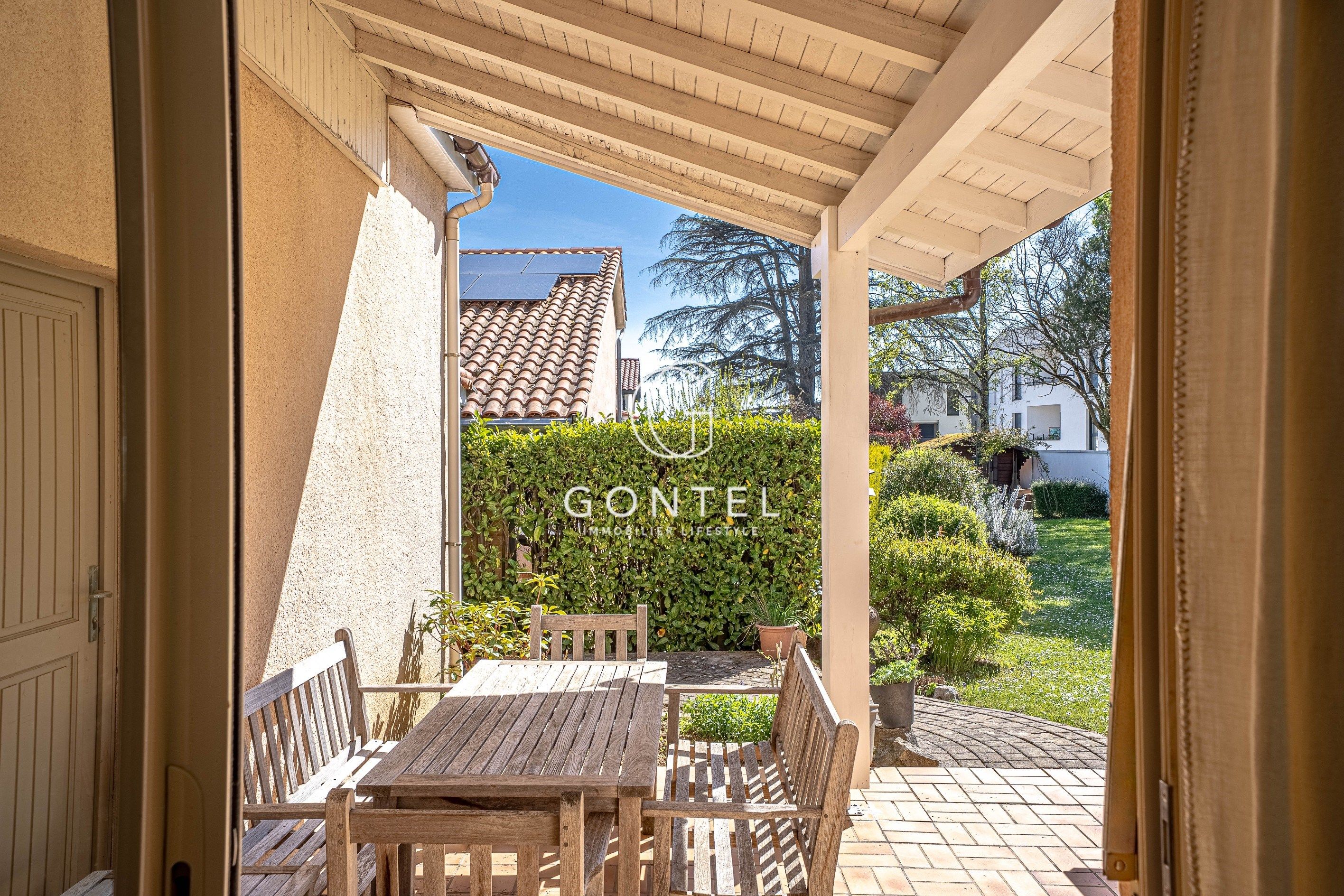 maison 5 Pièces en vente sur ST CYR AU MONT D OR (69450)