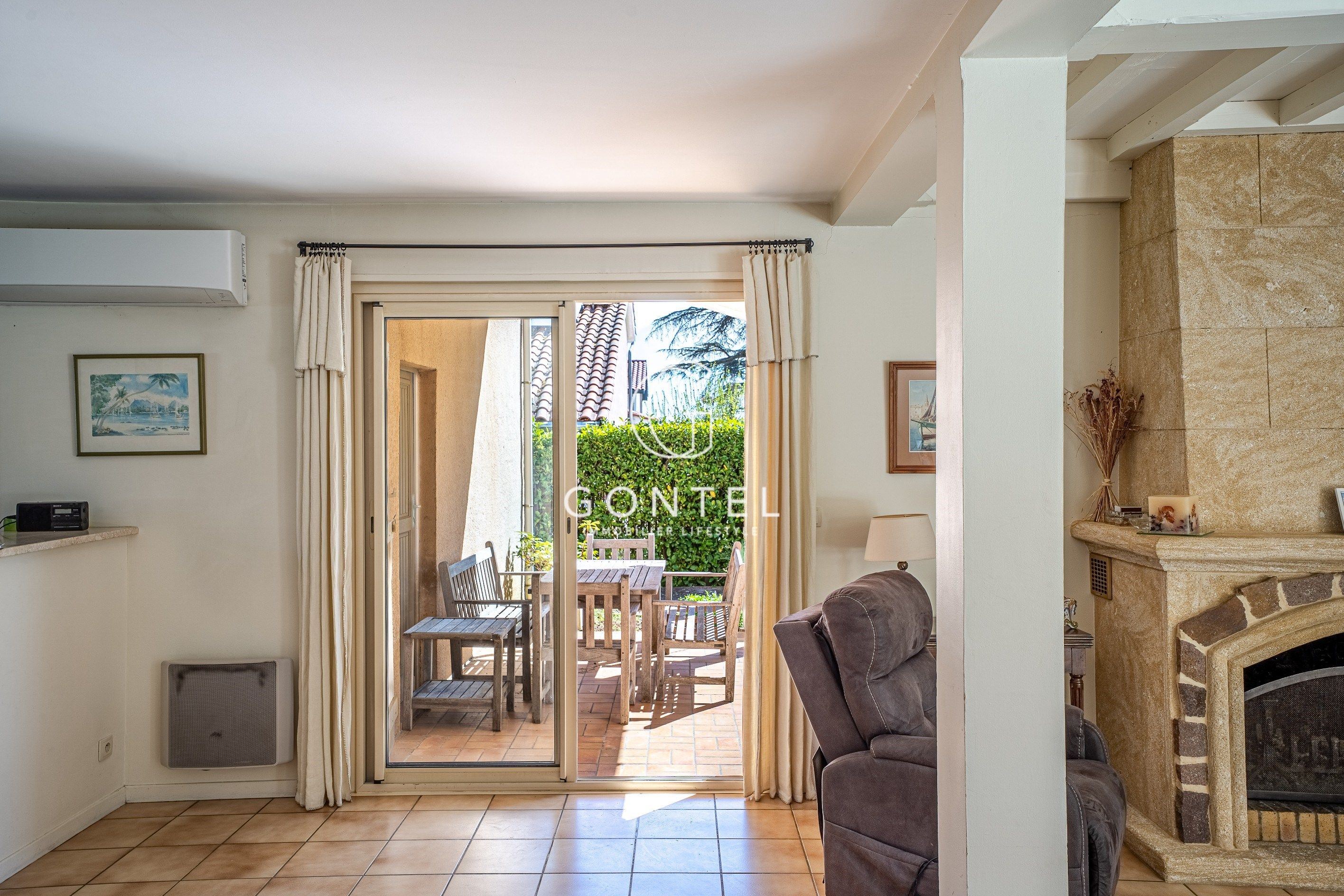 maison 5 Pièces en vente sur ST CYR AU MONT D OR (69450)