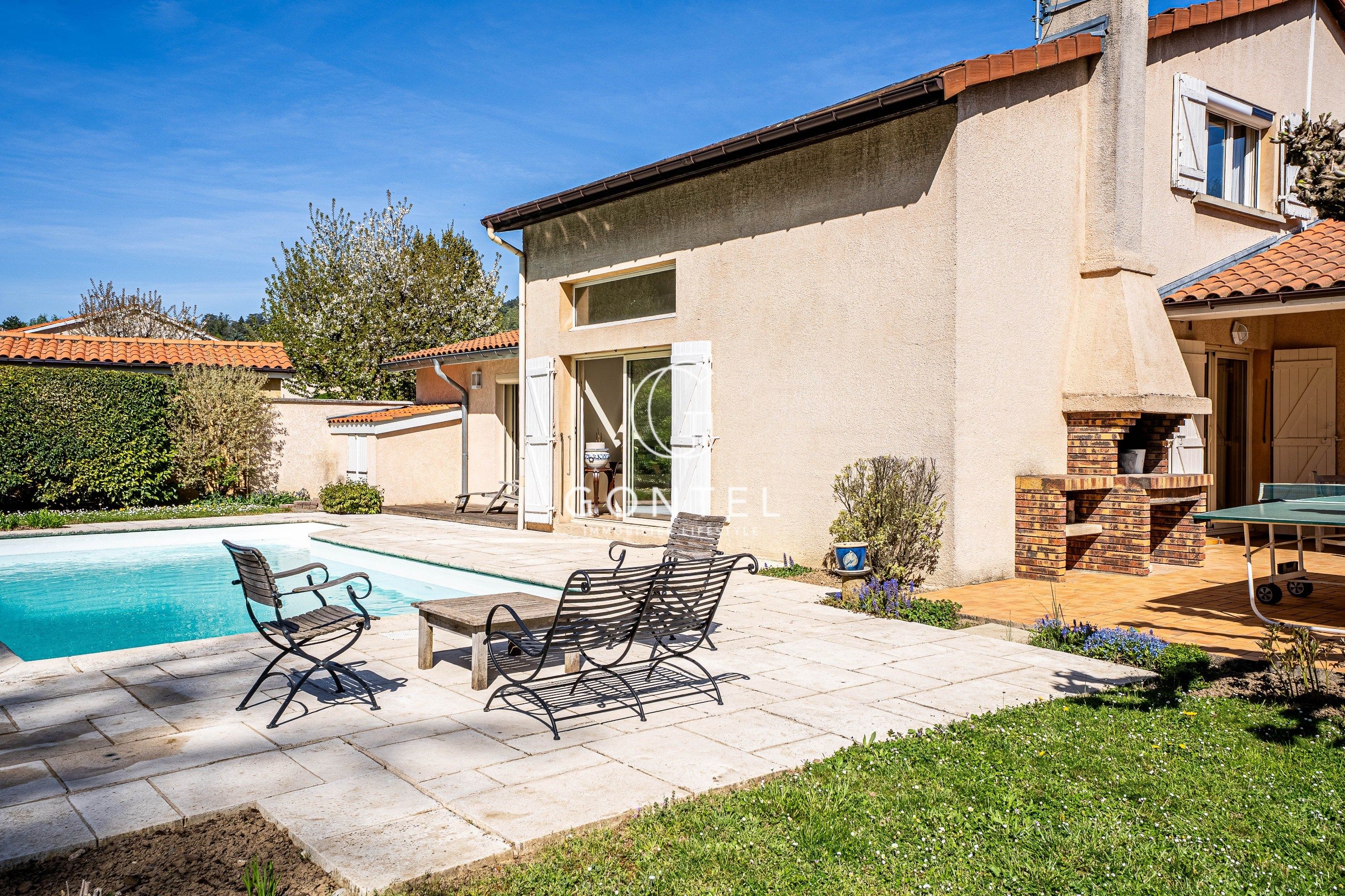 maison 5 Pièces en vente sur ST CYR AU MONT D OR (69450)