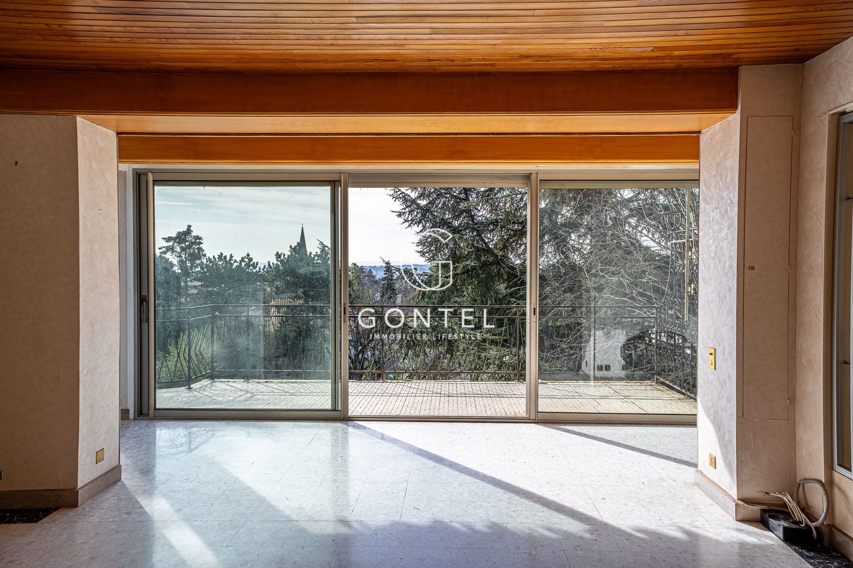 maison 5 Pièces en vente sur ST CYR AU MONT D OR (69450)