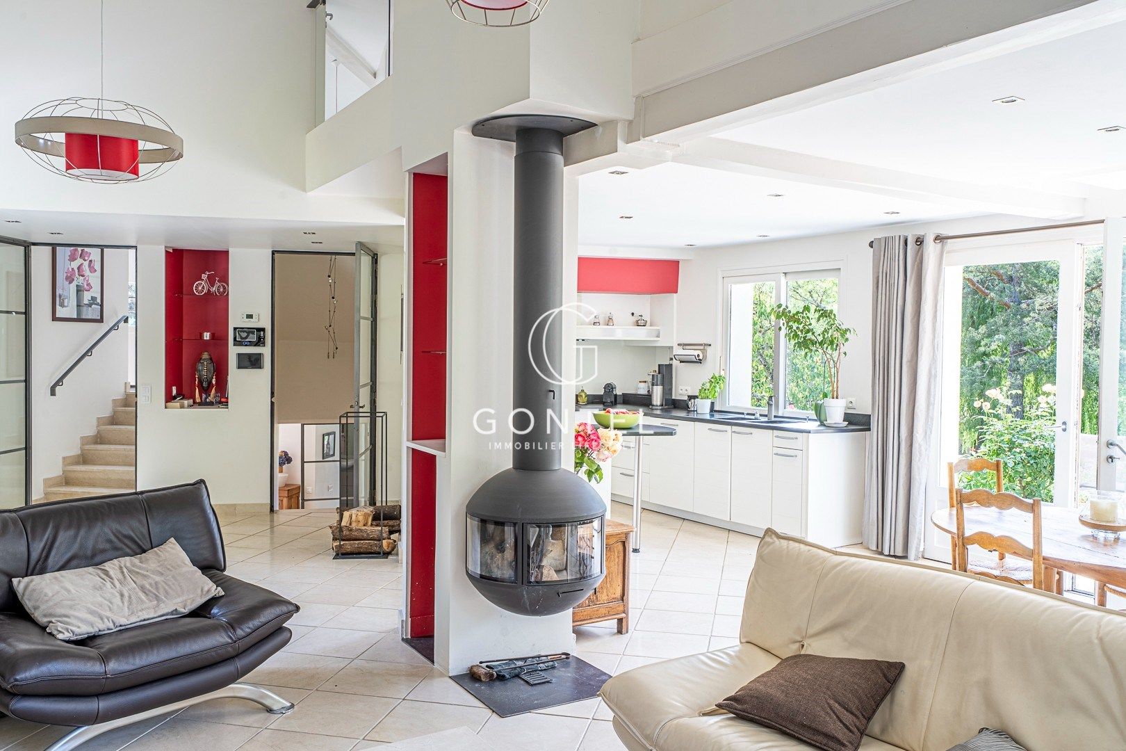 maison 6 Pièces en vente sur ST CYR AU MONT D OR (69450)