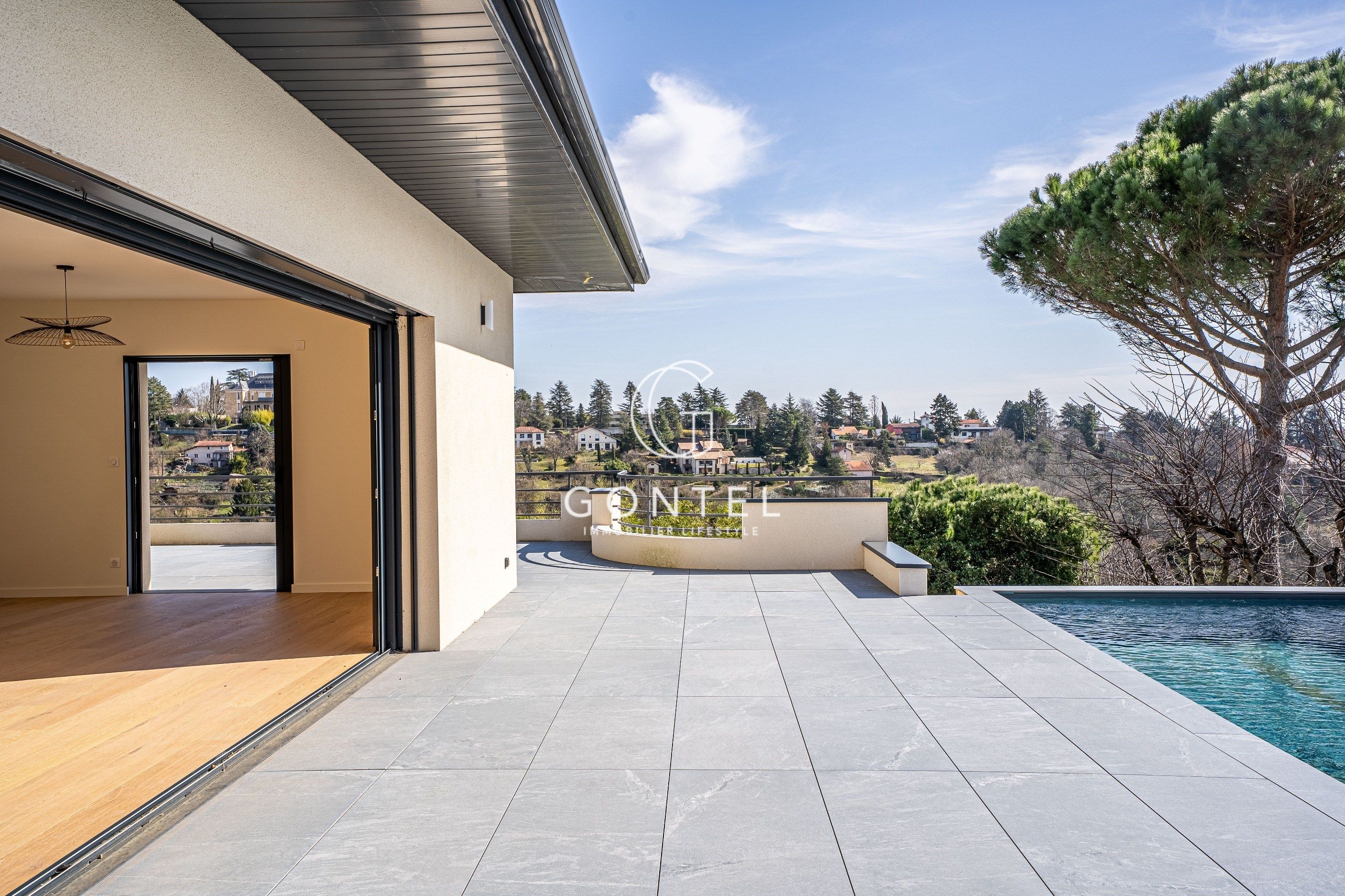 maison 7 Pièces en vente sur ST CYR AU MONT D OR (69450)