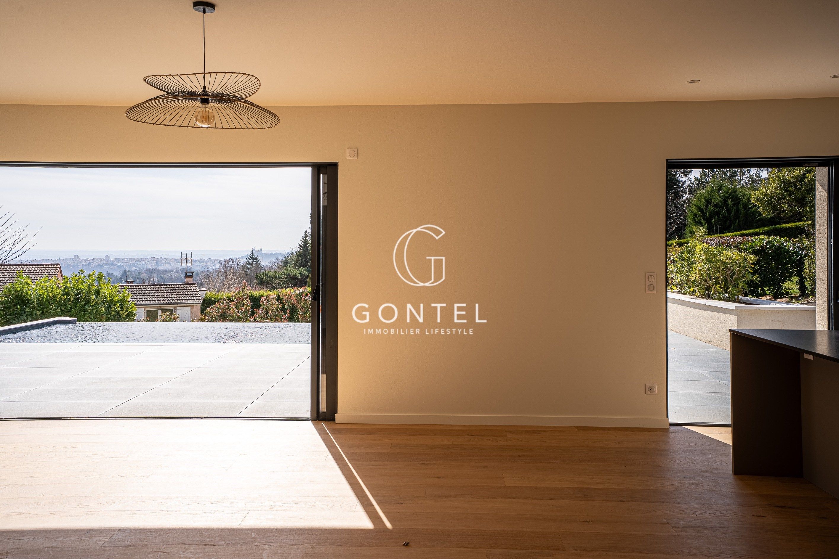 maison 7 Pièces en vente sur ST CYR AU MONT D OR (69450)