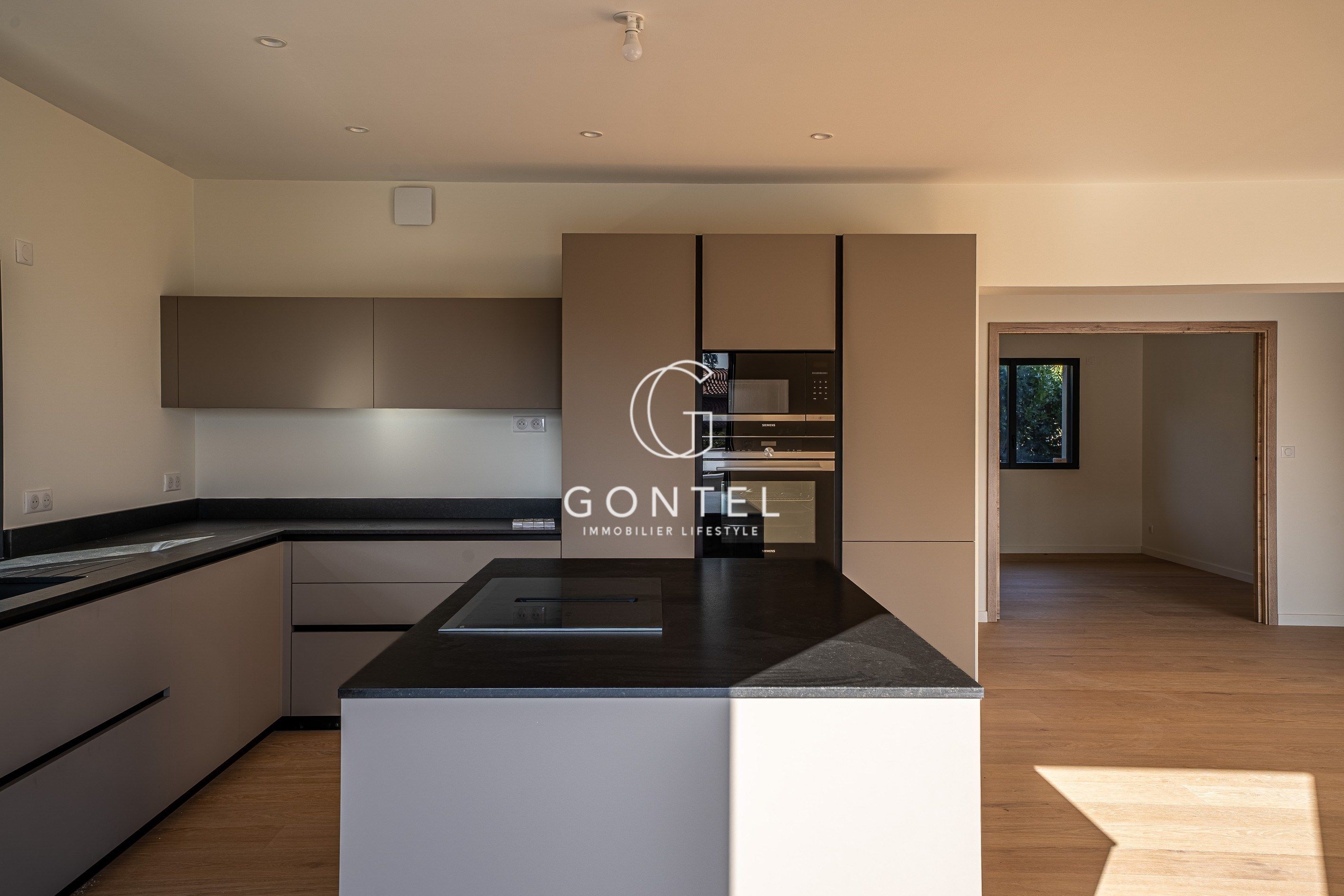 maison 7 Pièces en vente sur ST CYR AU MONT D OR (69450)