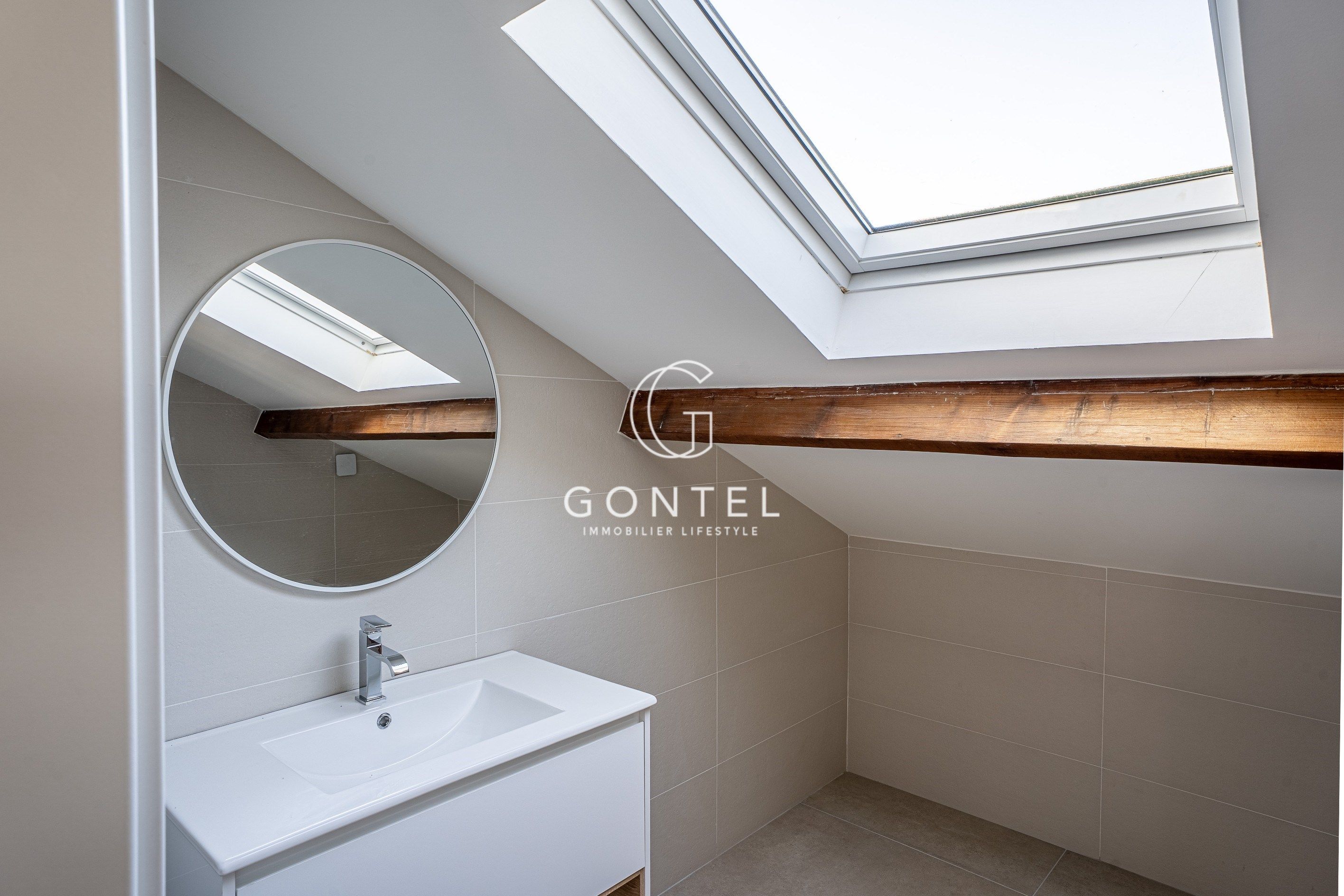 maison 7 Pièces en vente sur ST CYR AU MONT D OR (69450)