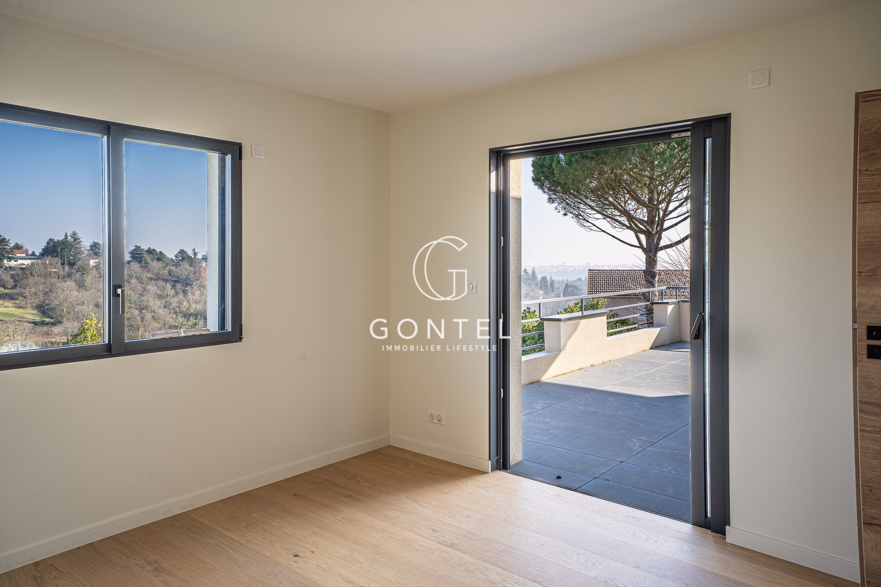 maison 7 Pièces en vente sur ST CYR AU MONT D OR (69450)