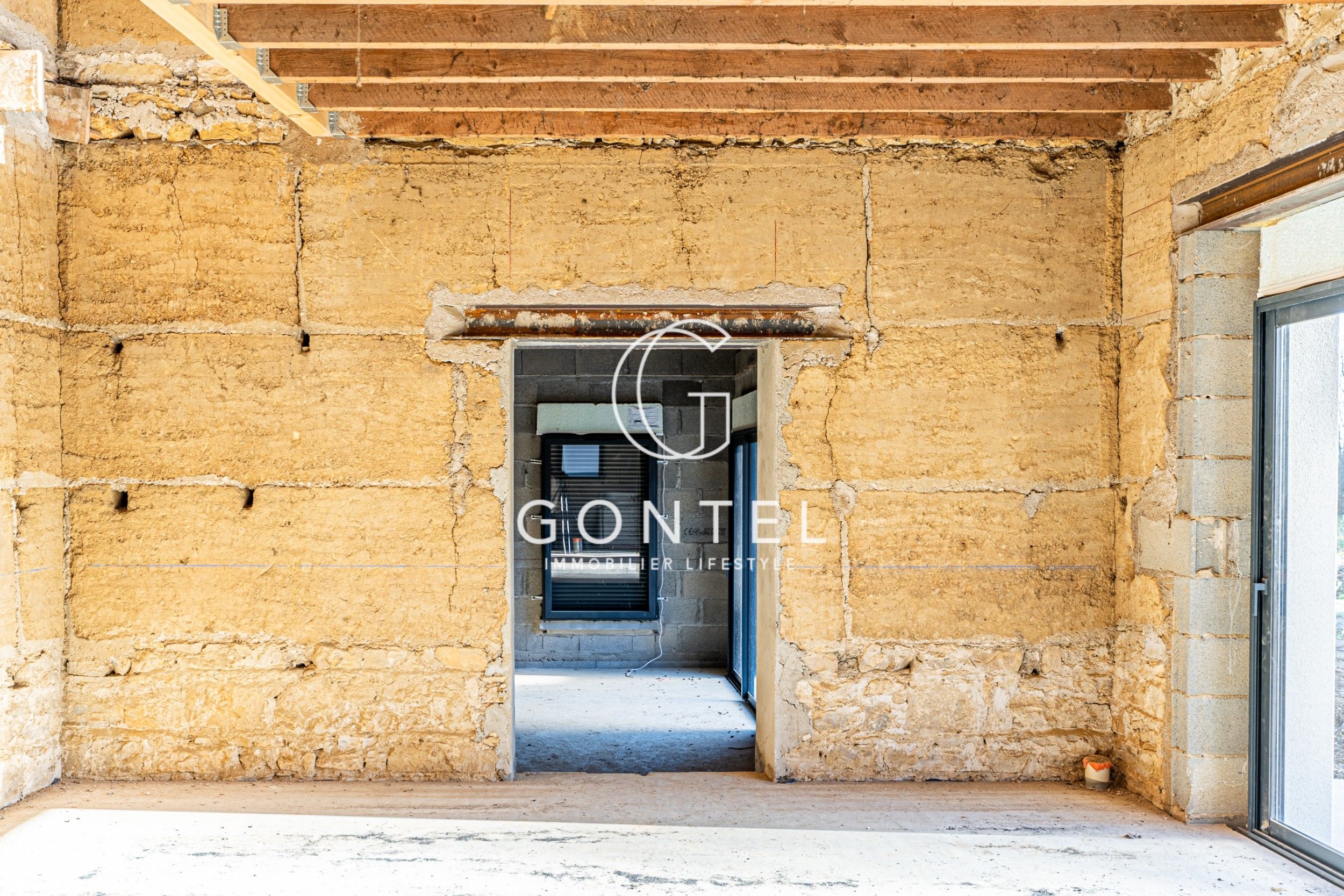 maison 4 Pièces en vente sur ST CYR AU MONT D OR (69450)