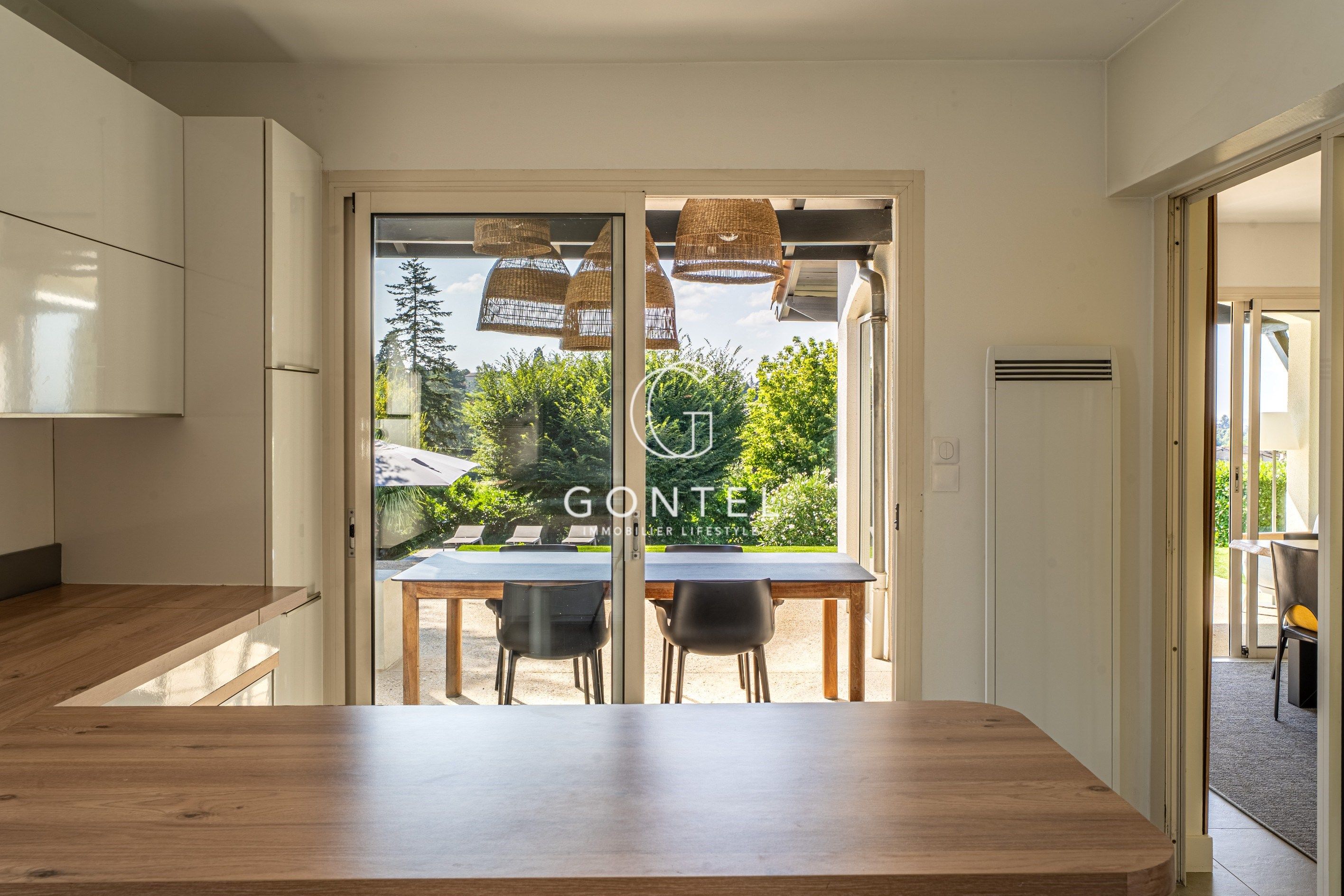 maison 6 Pièces en vente sur ST DIDIER AU MONT D OR (69370)