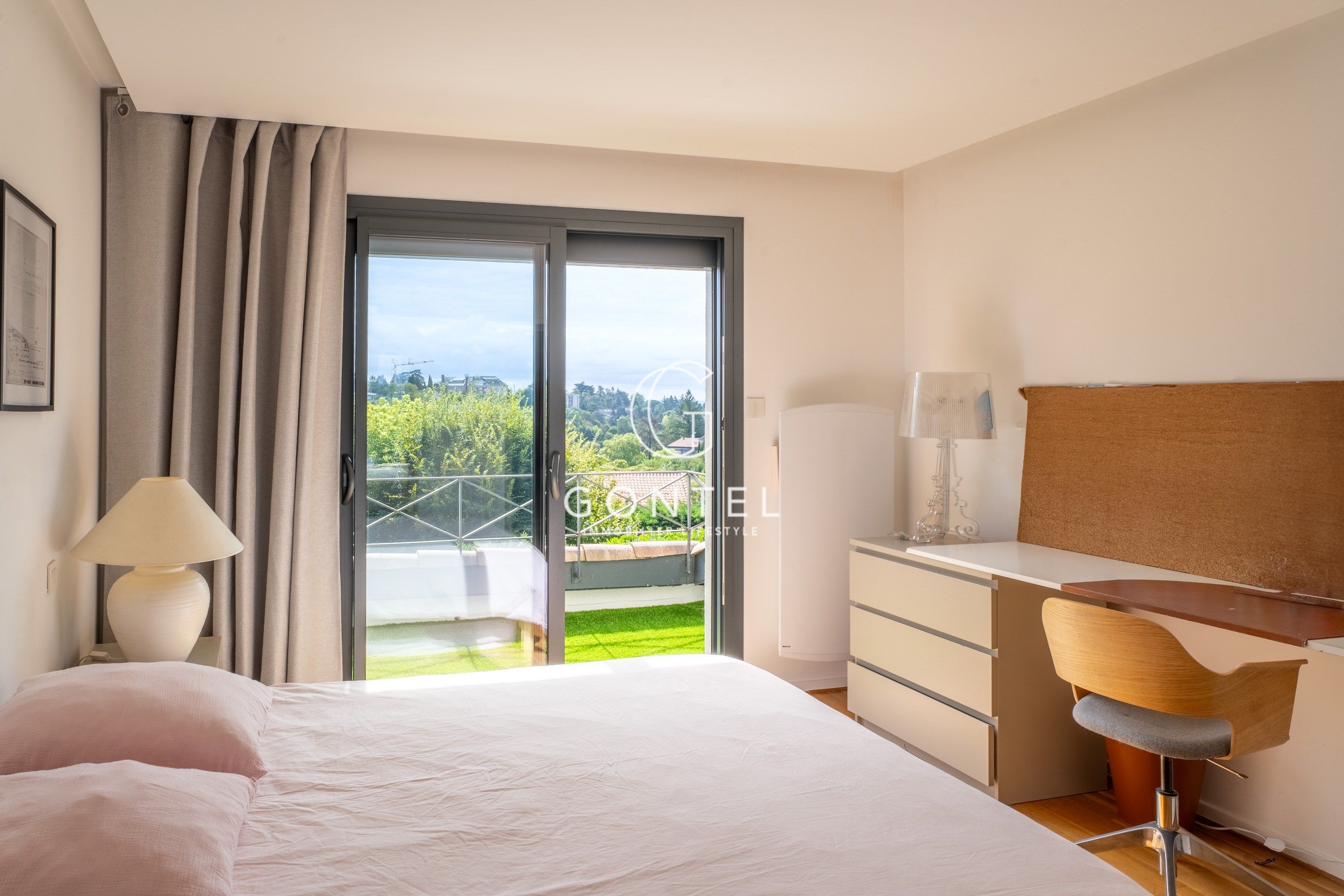 maison 6 Pièces en vente sur ST DIDIER AU MONT D OR (69370)