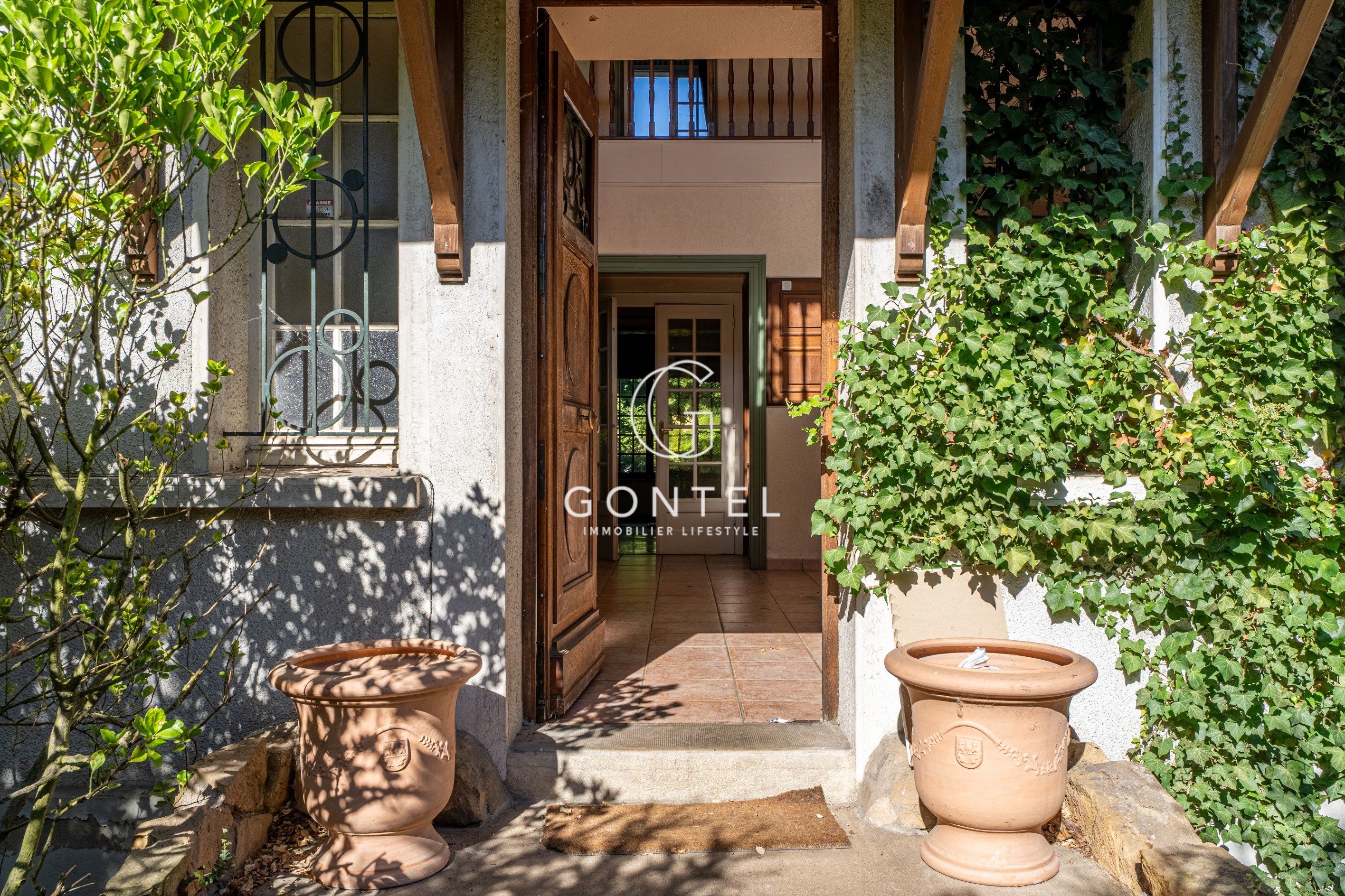 maison 8 Pièces en vente sur STE FOY LES LYON (69110)