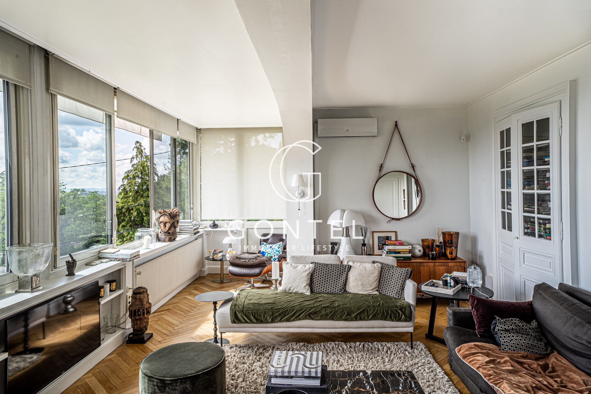 maison 7 Pièces en vente sur COLLONGES AU MONT D OR (69660)