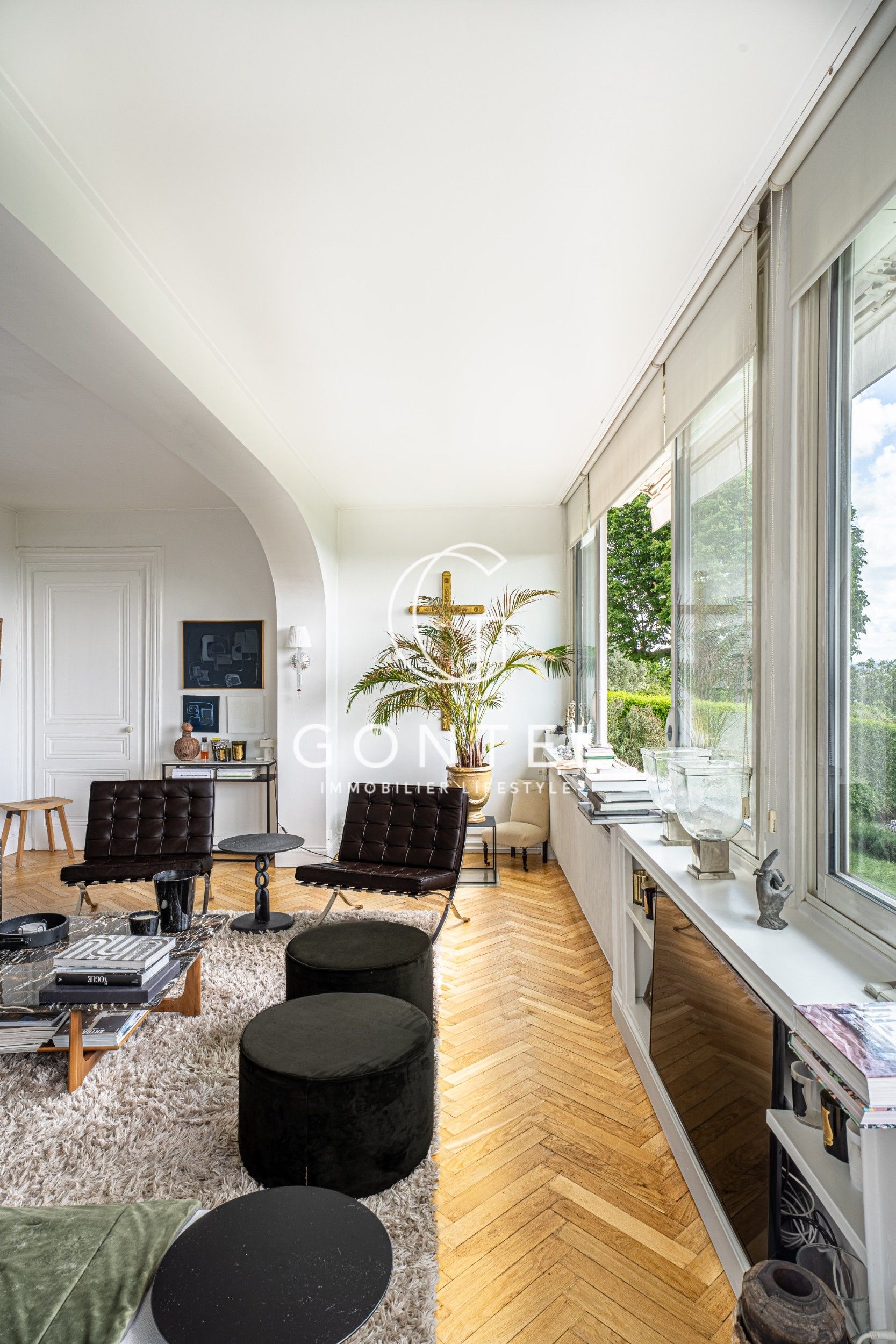 maison 7 Pièces en vente sur COLLONGES AU MONT D OR (69660)