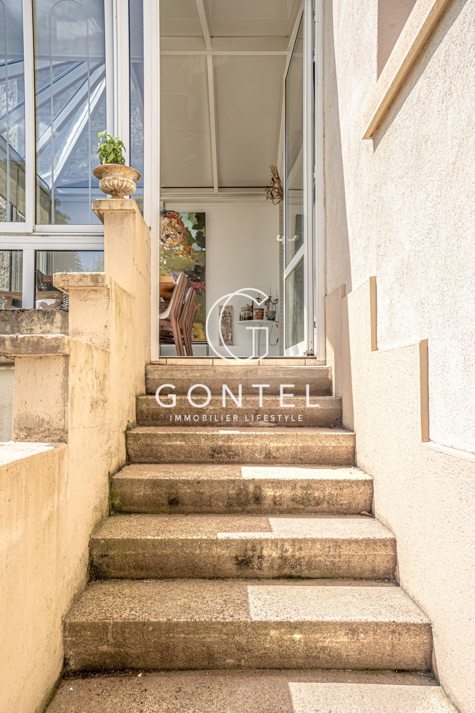 maison 7 Pièces en vente sur COLLONGES AU MONT D OR (69660)