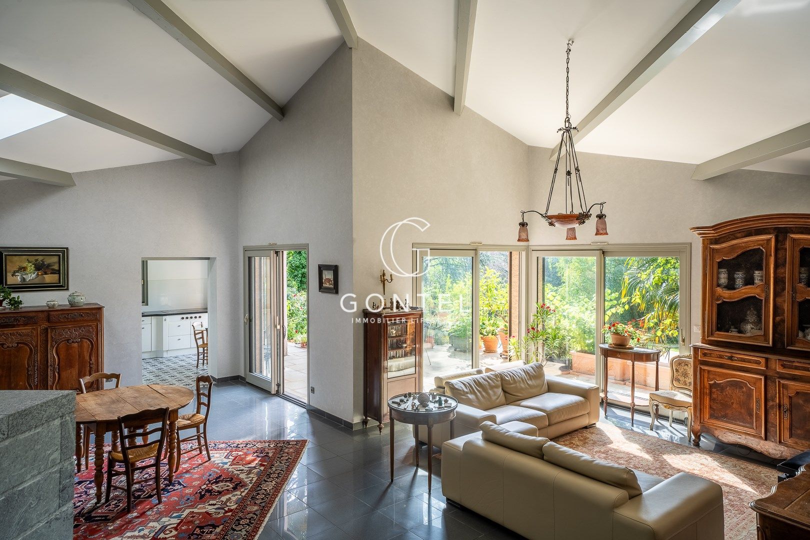 maison 7 Pièces en vente sur ST CYR AU MONT D OR (69450)