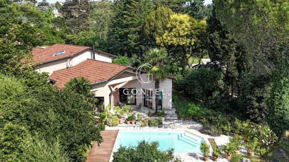 Vente Maison 228&nbsp;m² 7&nbsp;Pièces Saint-Cyr-au-Mont-d'Or