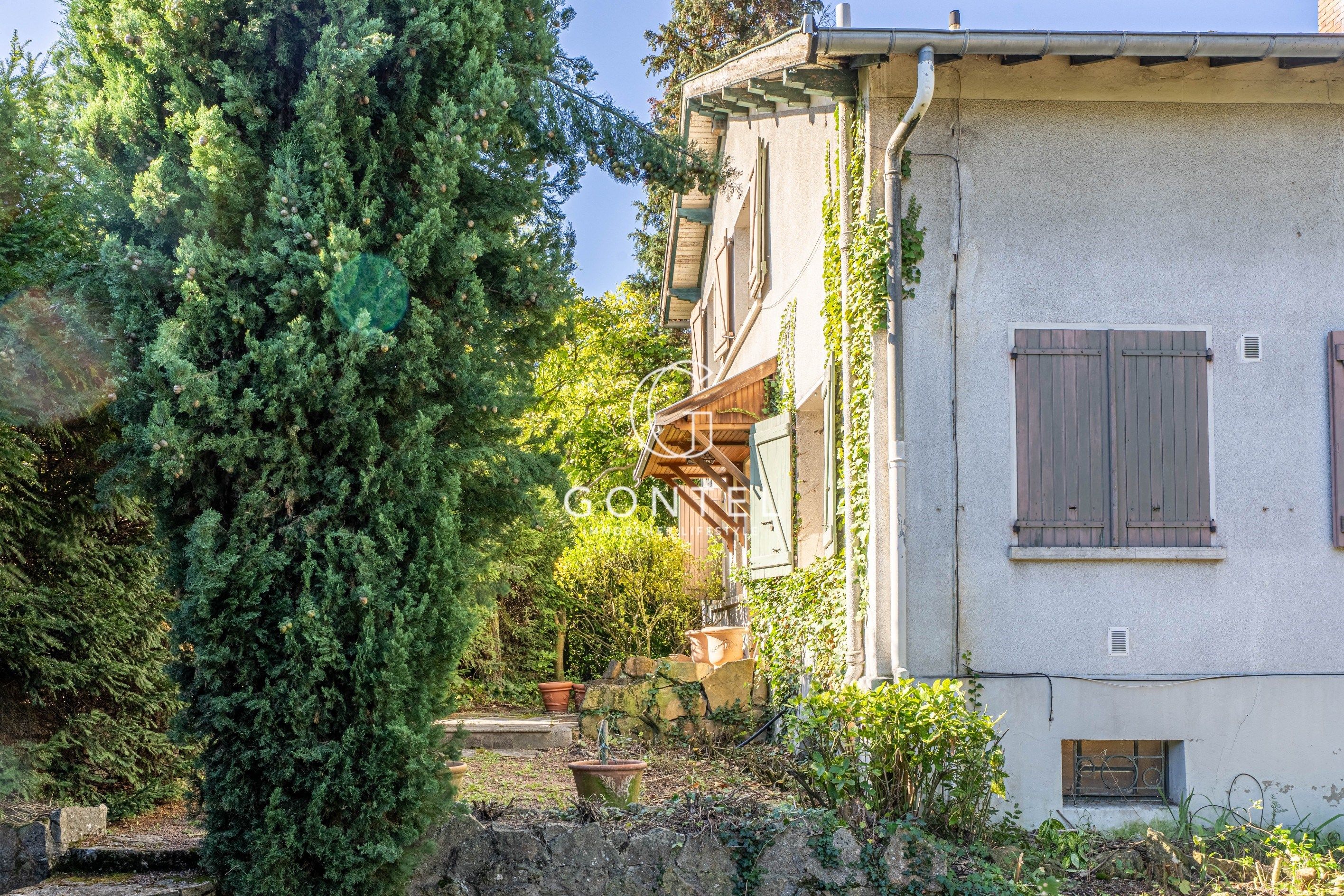 maison 9 Pièces en vente sur STE FOY LES LYON (69110)