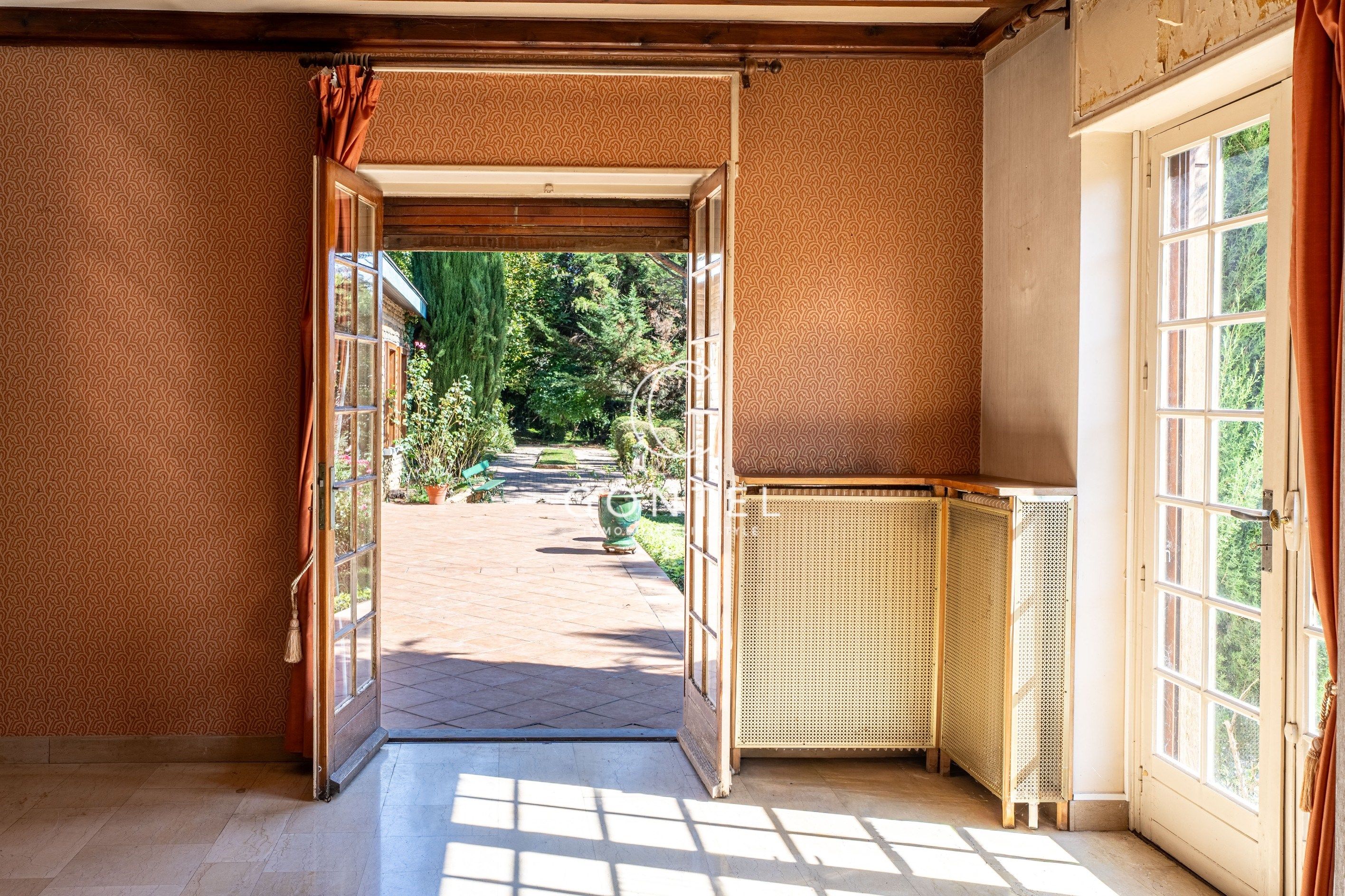 maison 5 Pièces en vente sur ST CYR AU MONT D OR (69450)