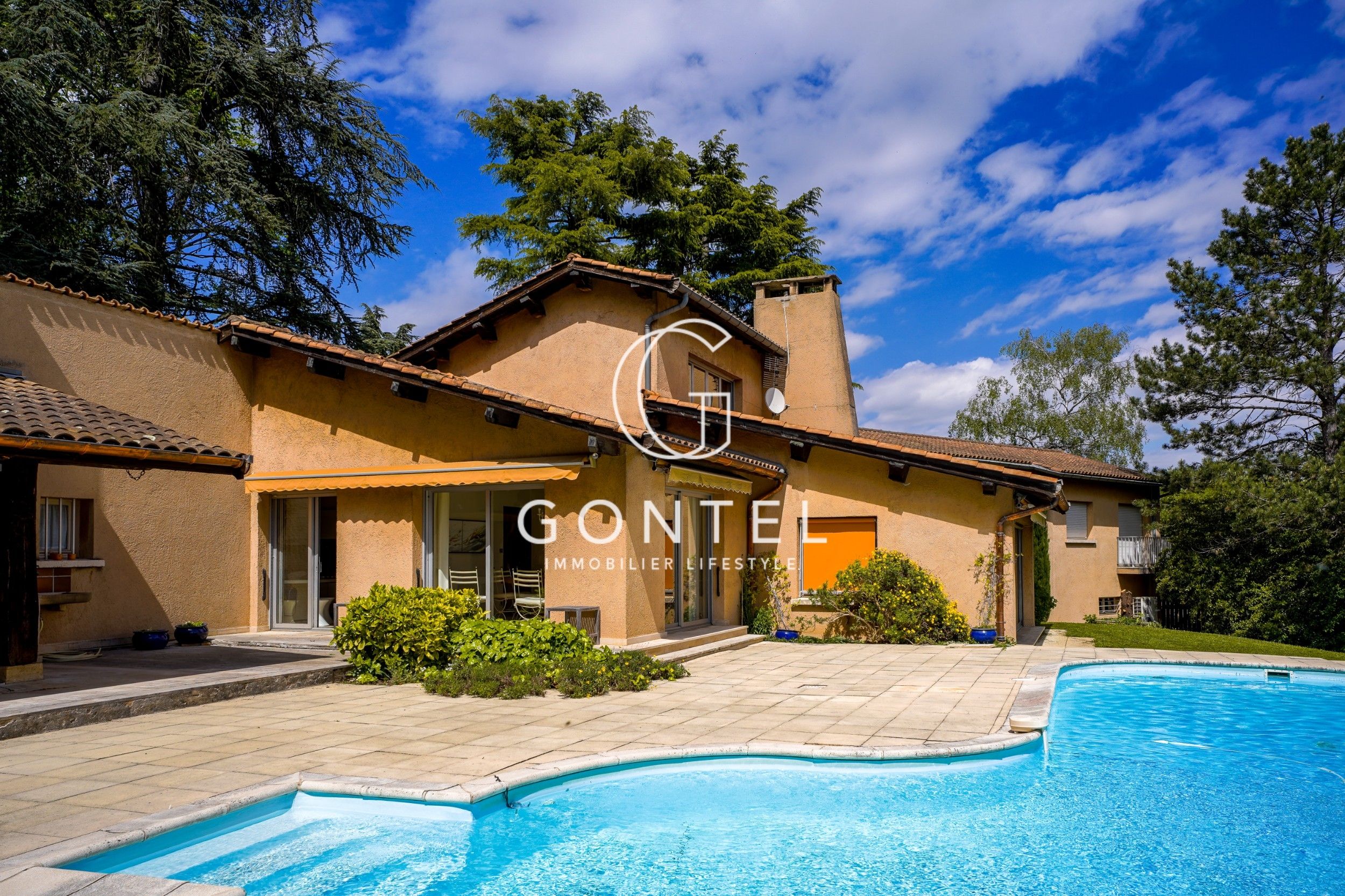 maison 6 Pièces en vente sur ST CYR AU MONT D OR (69450)