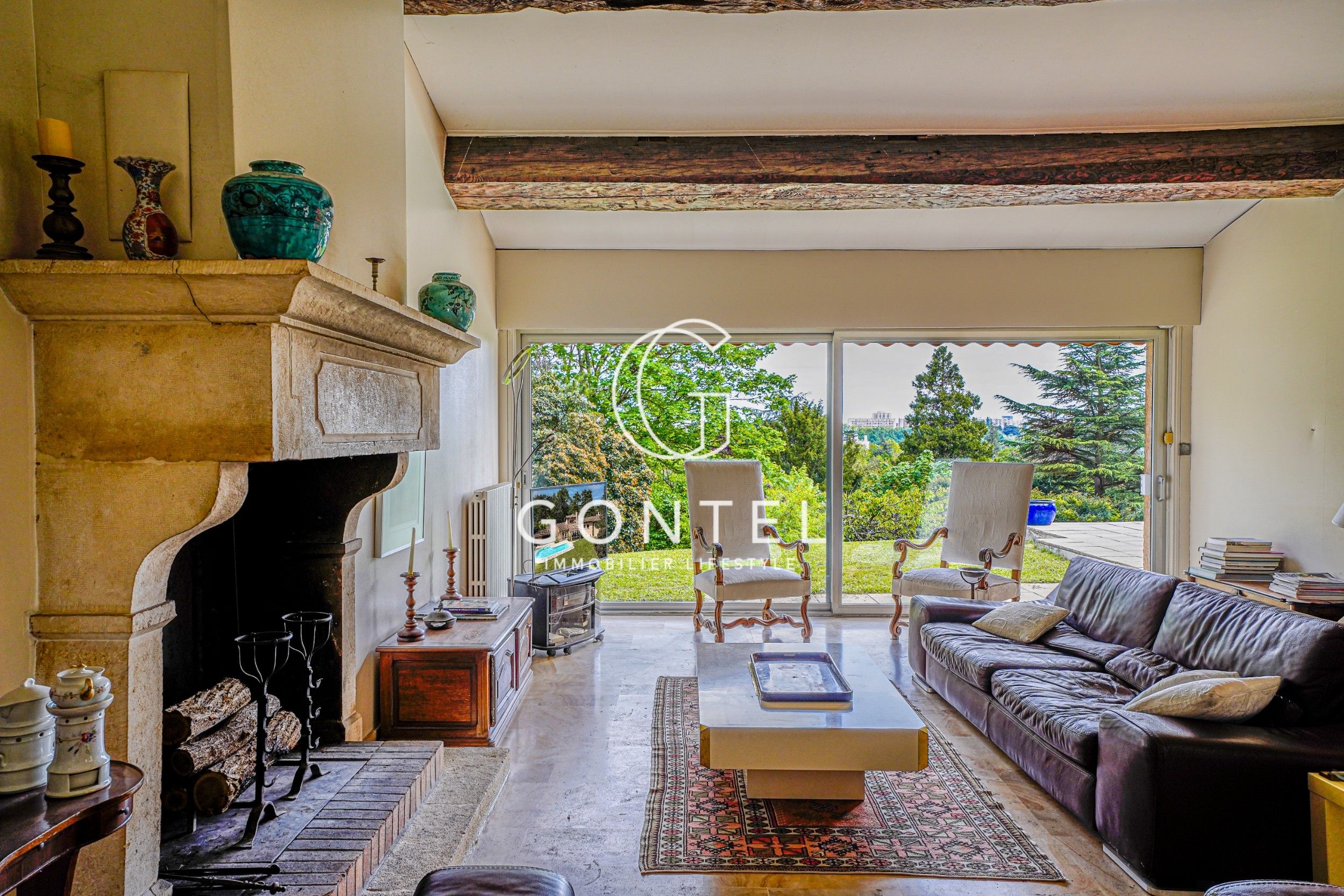 maison 6 Pièces en vente sur ST CYR AU MONT D OR (69450)