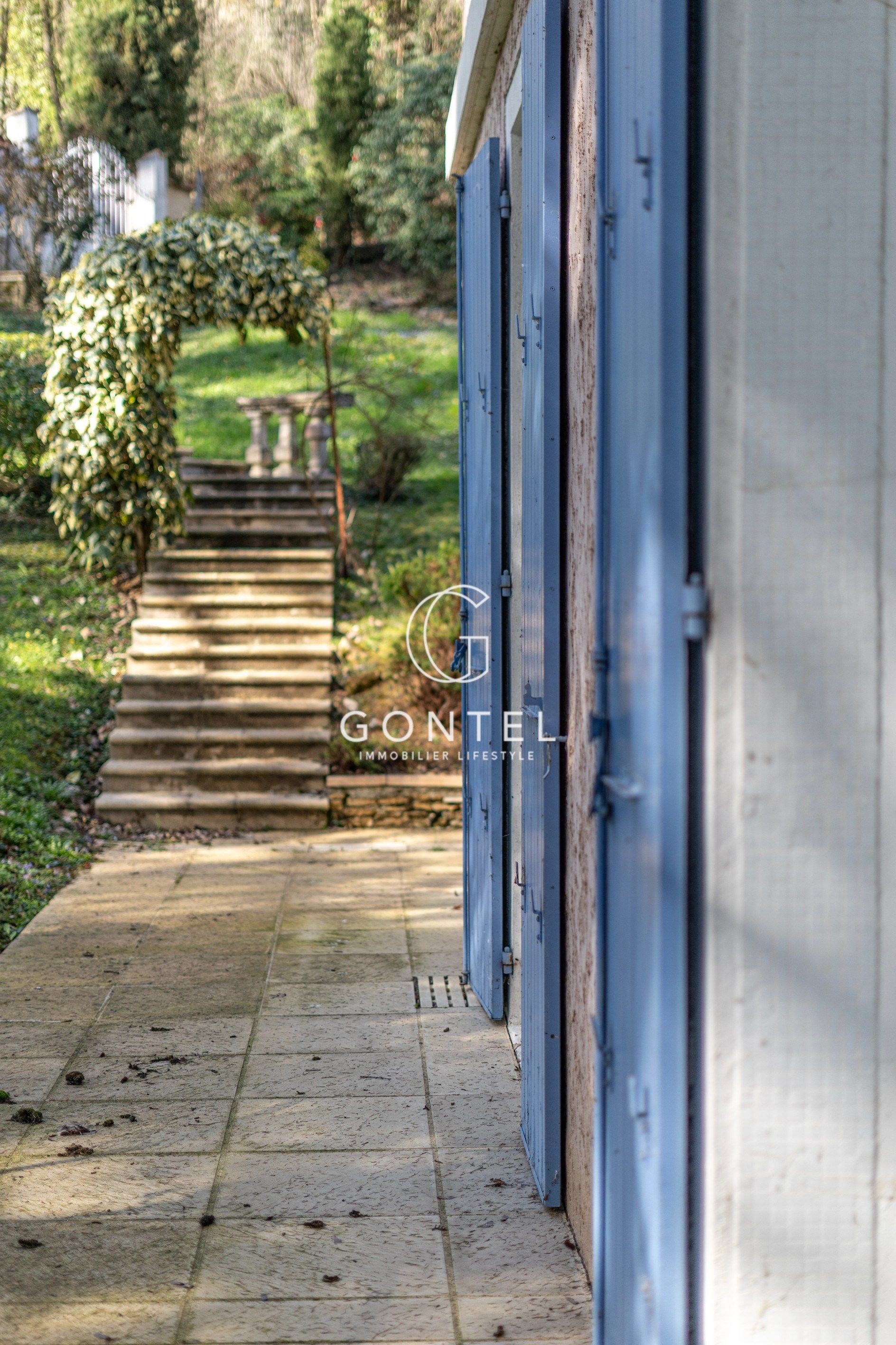 maison 6 Pièces en vente sur ST CYR AU MONT D OR (69450)