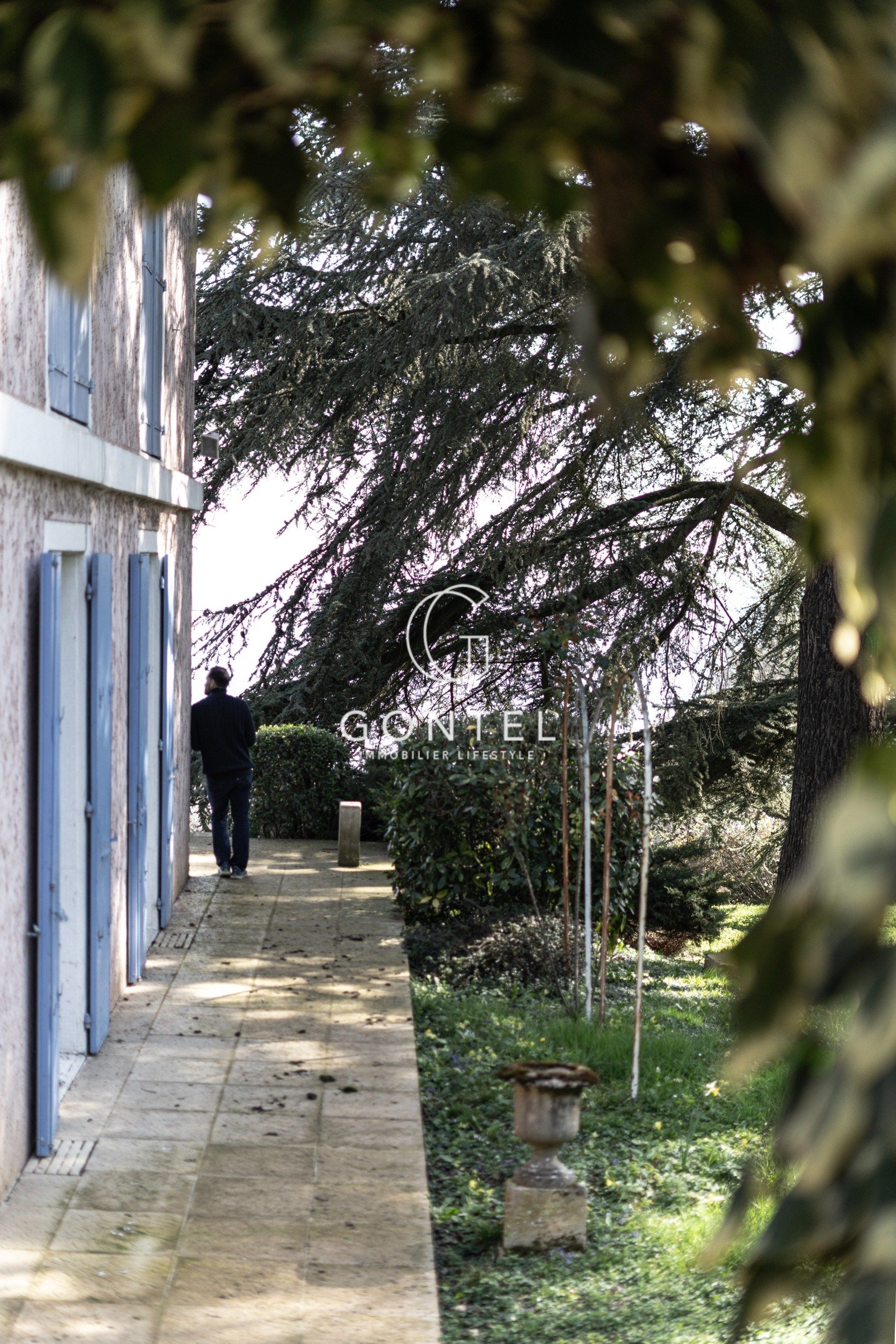 maison 6 Pièces en vente sur ST CYR AU MONT D OR (69450)