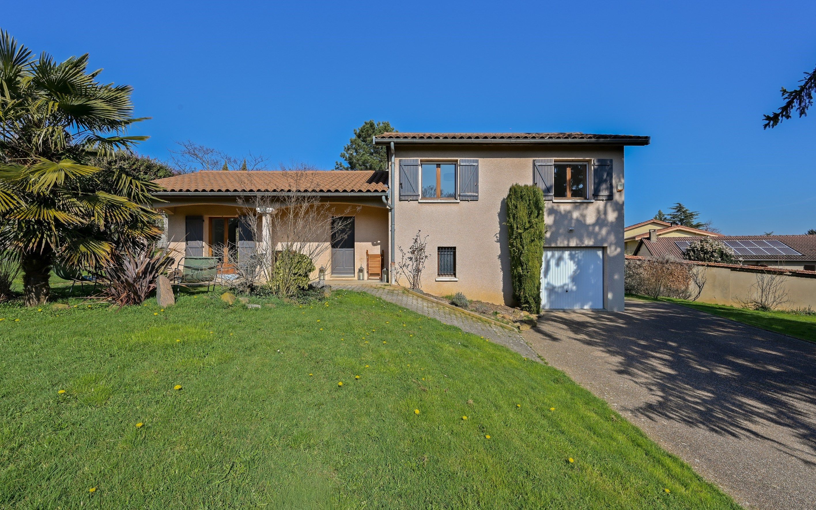 maison 5 Pièces en vente sur COLLONGES AU MONT D OR (69660)