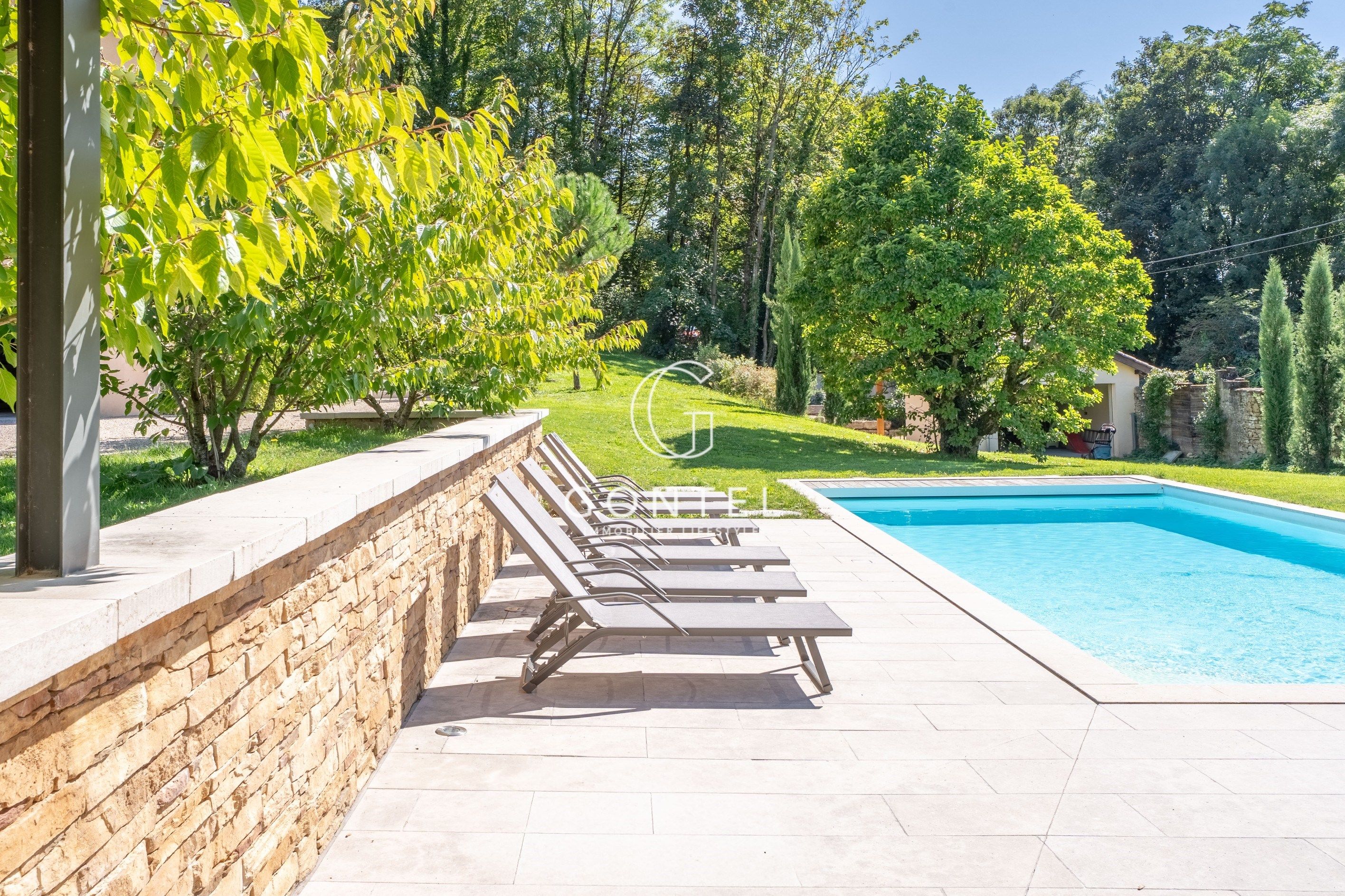 maison 5 Pièces en vente sur ST CYR AU MONT D OR (69450)