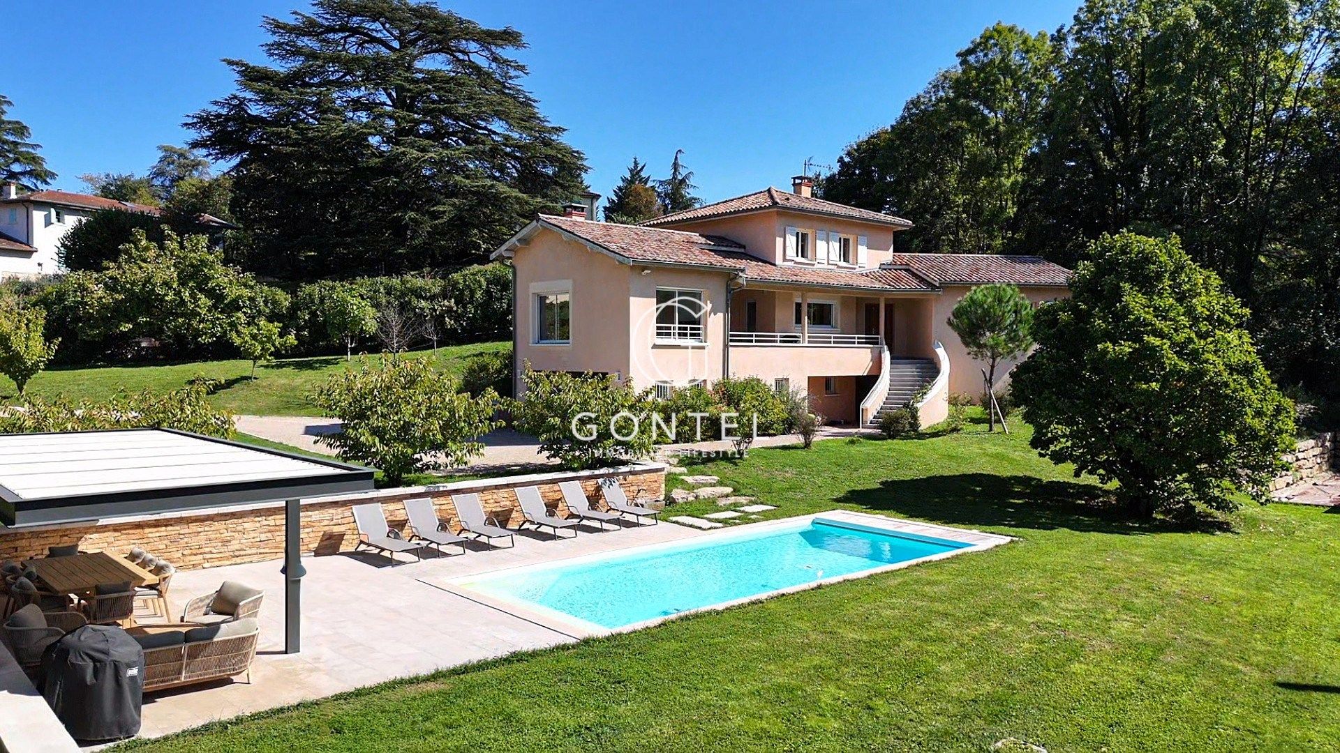 maison 5 Pièces en vente sur ST CYR AU MONT D OR (69450)