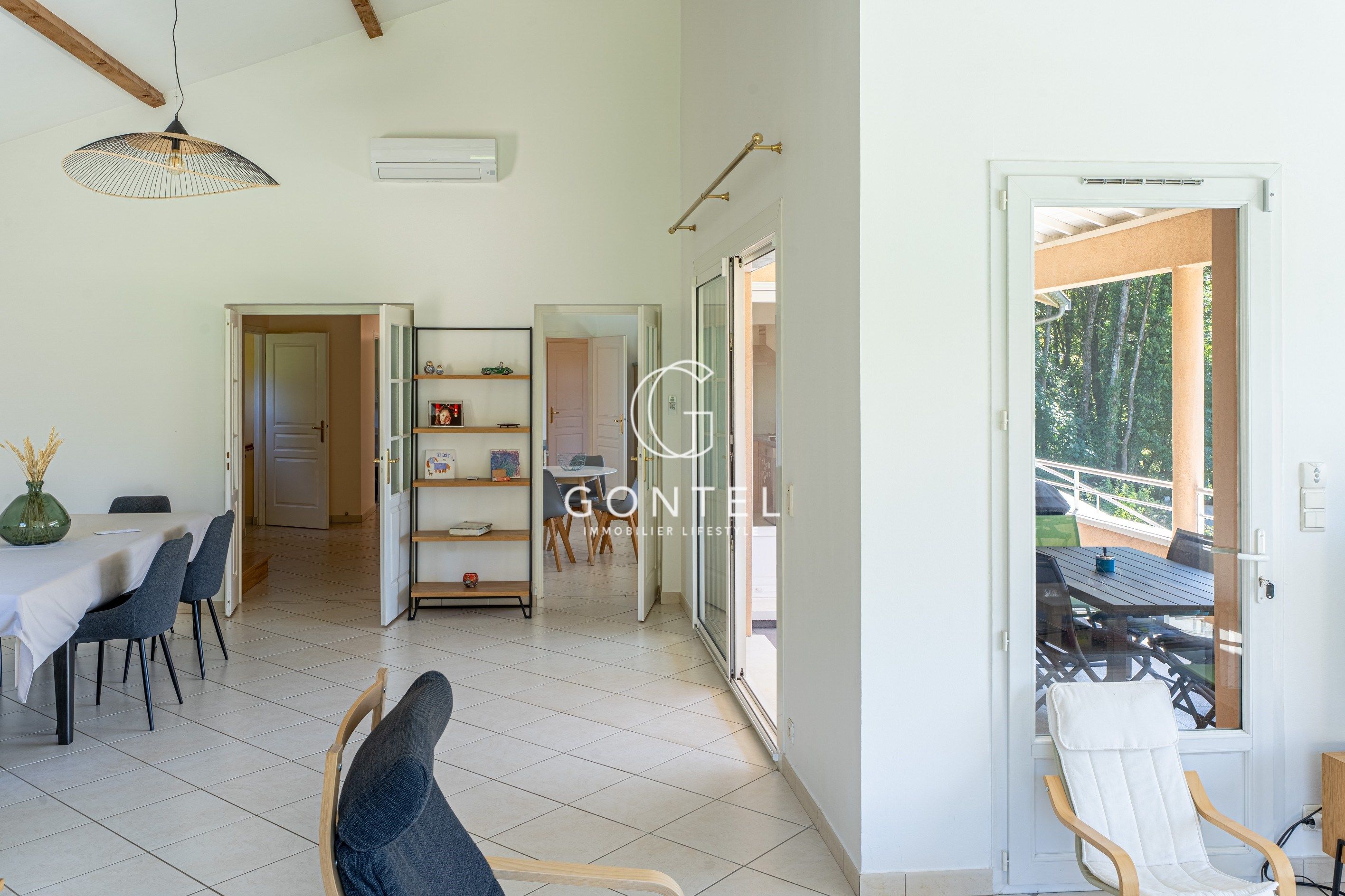 maison 5 Pièces en vente sur ST CYR AU MONT D OR (69450)