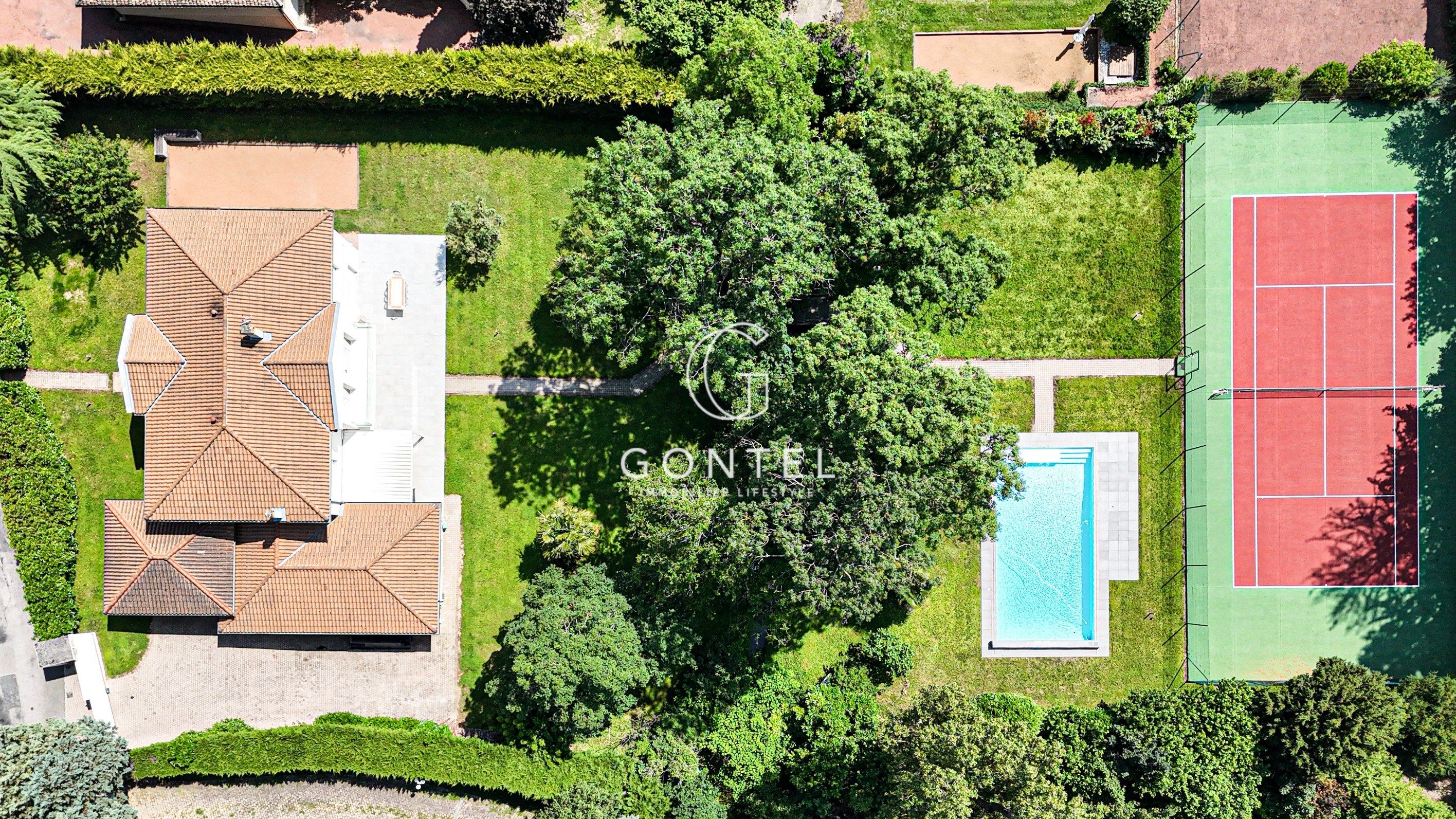 maison 7 Pièces en vente sur ST CYR AU MONT D OR (69450)