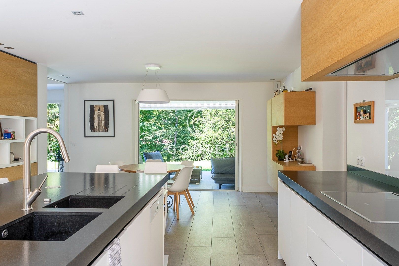 maison 7 Pièces en vente sur ST CYR AU MONT D OR (69450)