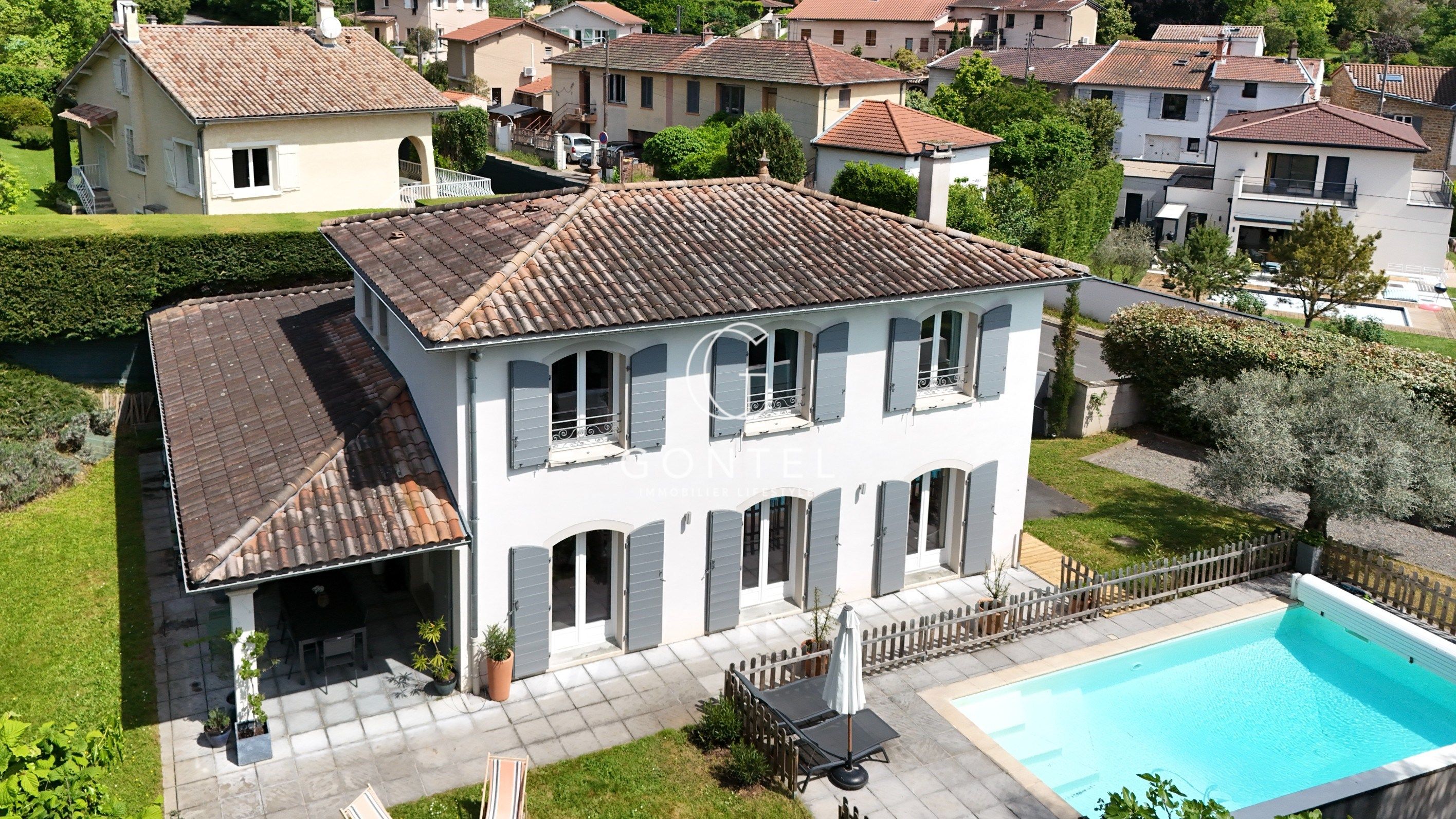 maison 7 Pièces en vente sur ST DIDIER AU MONT D OR (69370)