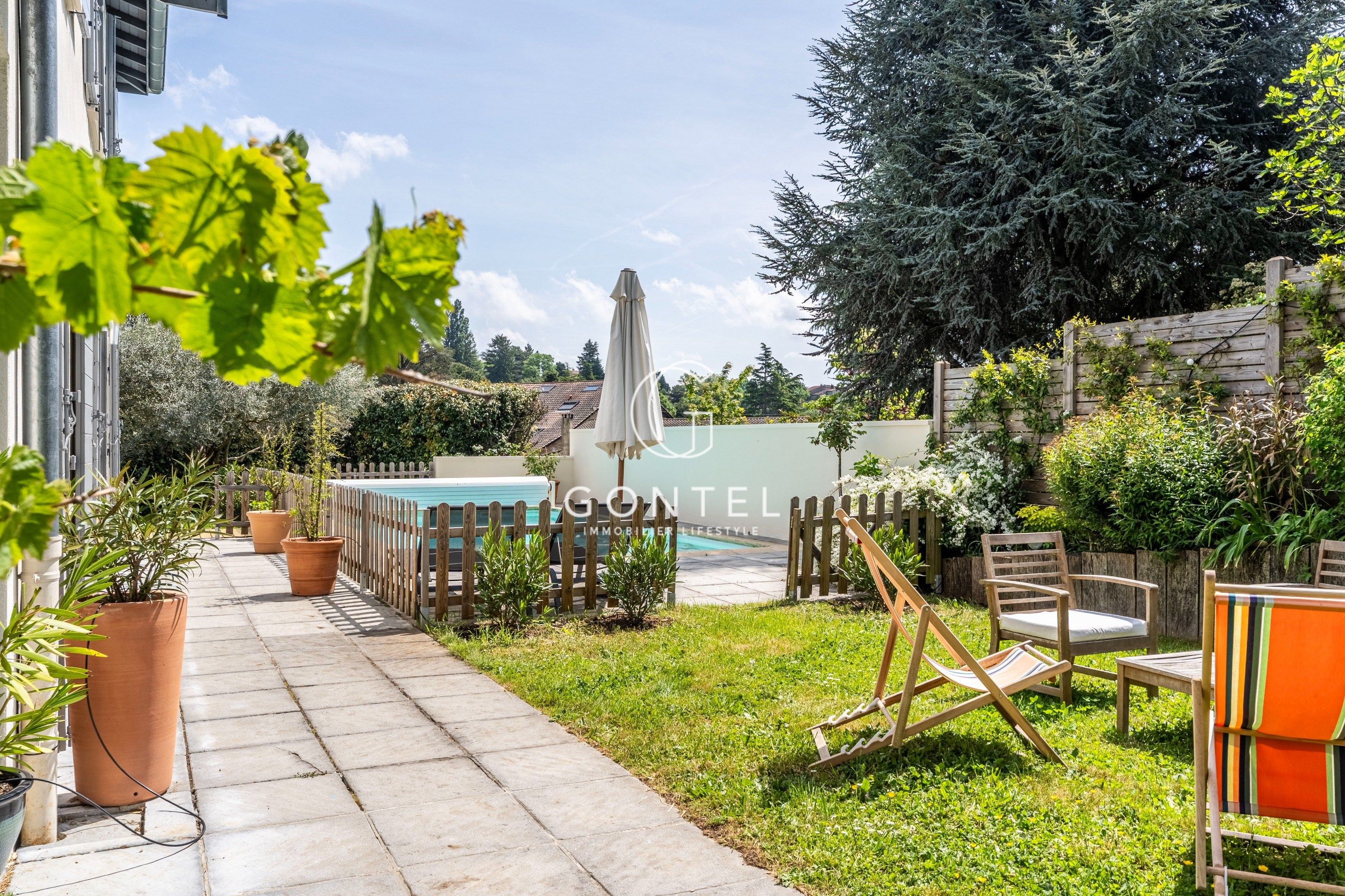 maison 7 Pièces en vente sur ST DIDIER AU MONT D OR (69370)