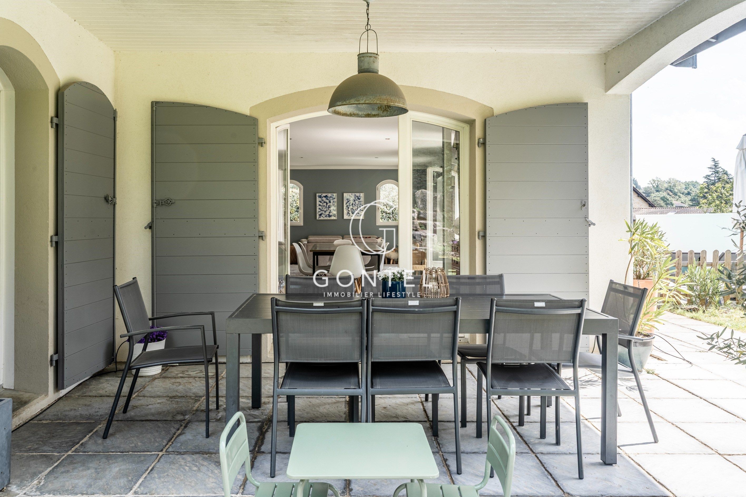 maison 7 Pièces en vente sur ST DIDIER AU MONT D OR (69370)