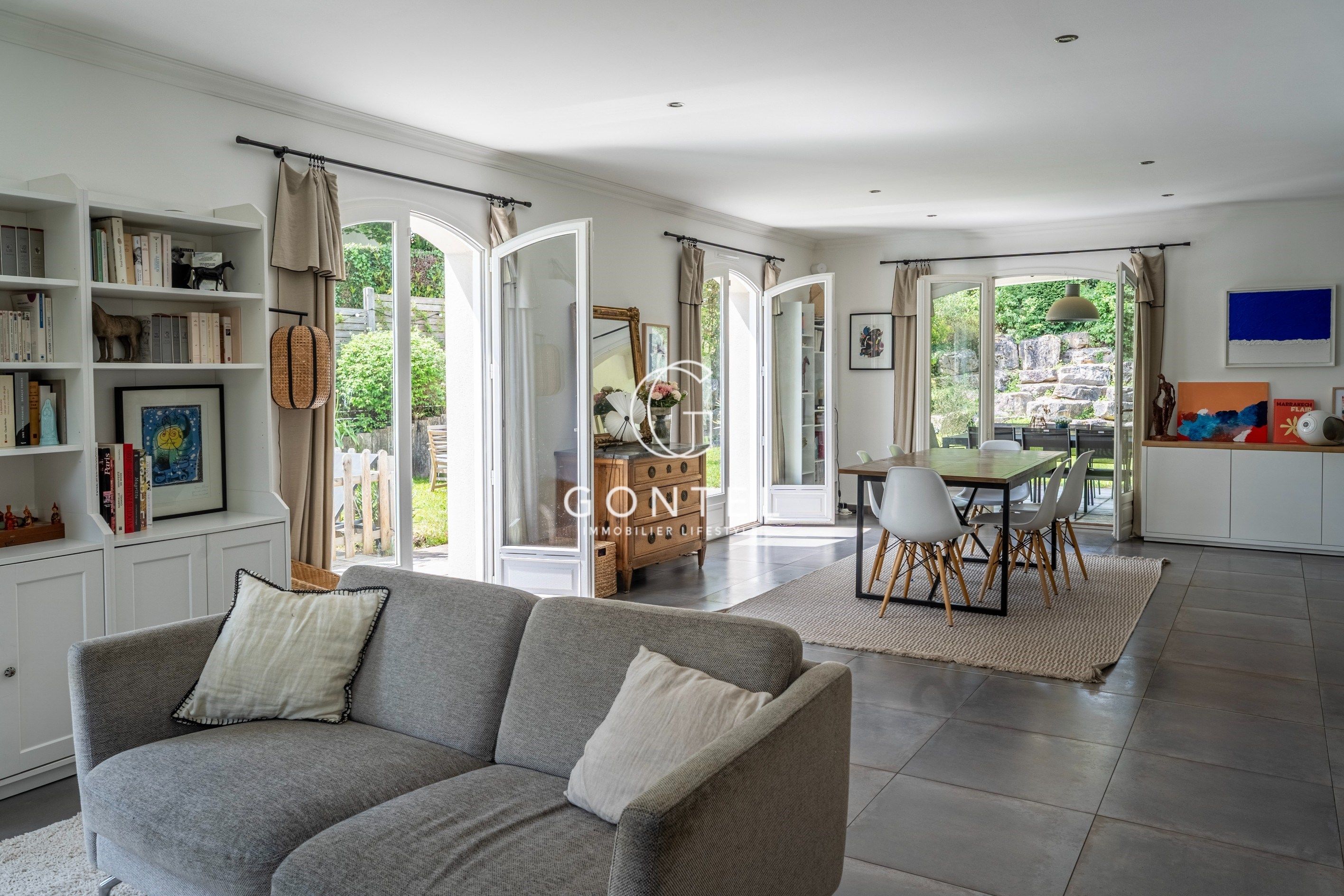 maison 7 Pièces en vente sur ST DIDIER AU MONT D OR (69370)