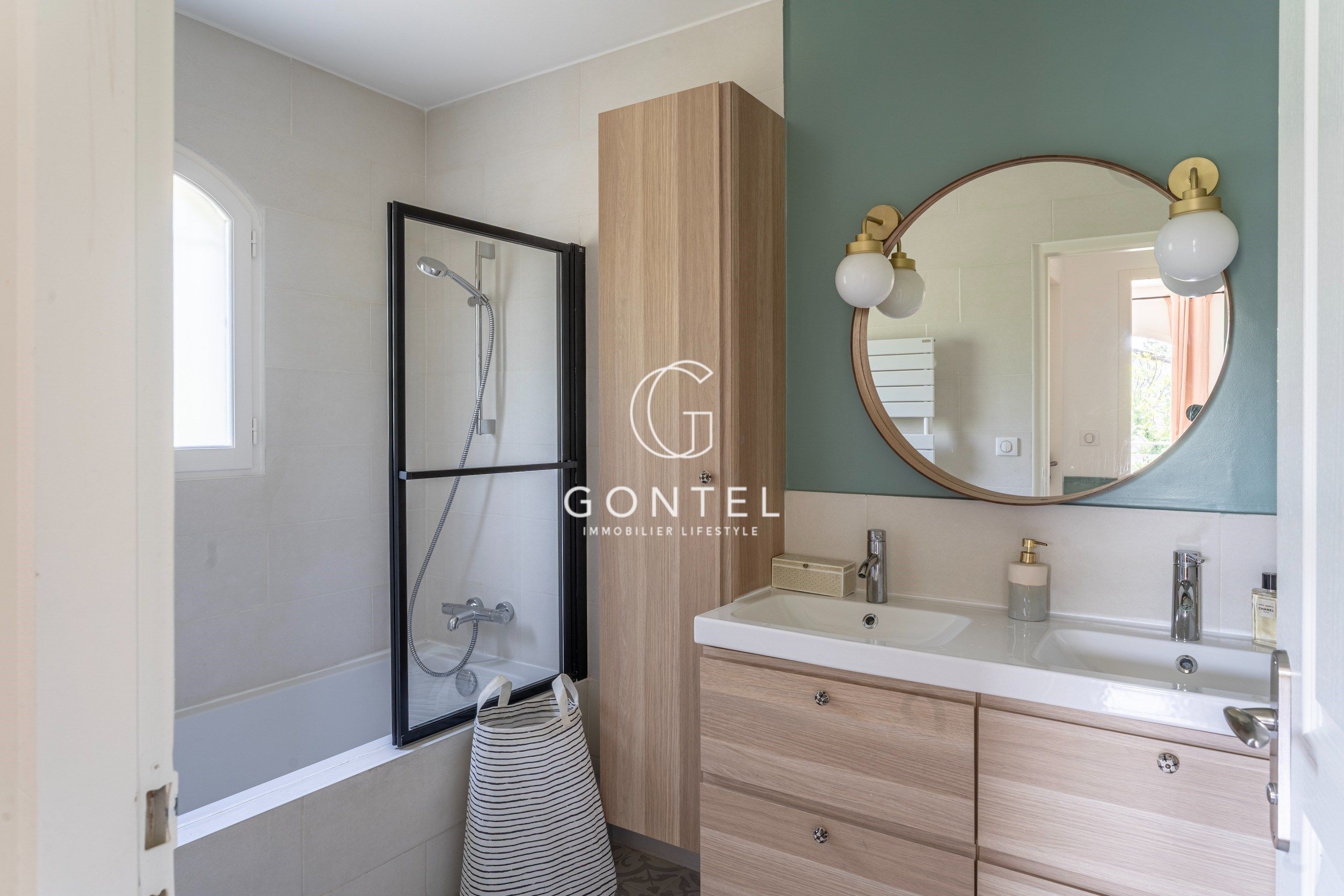 maison 7 Pièces en vente sur ST DIDIER AU MONT D OR (69370)