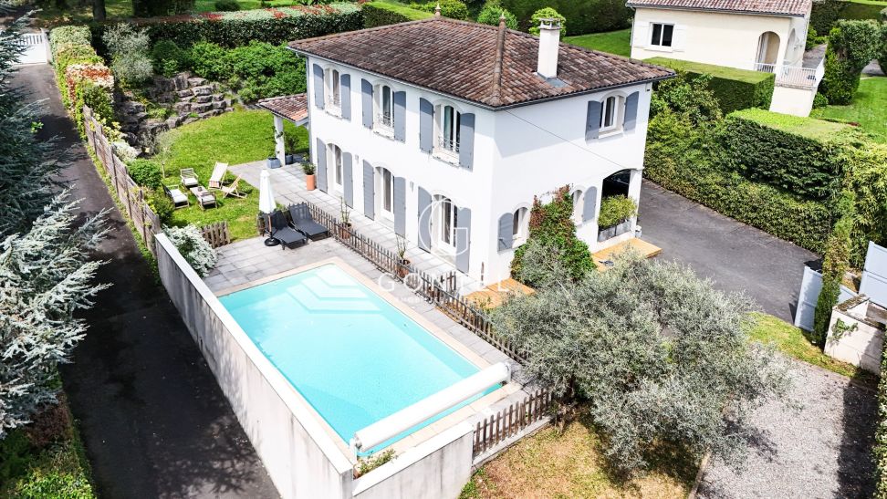 maison 7 Pièces en vente sur ST DIDIER AU MONT D OR (69370)