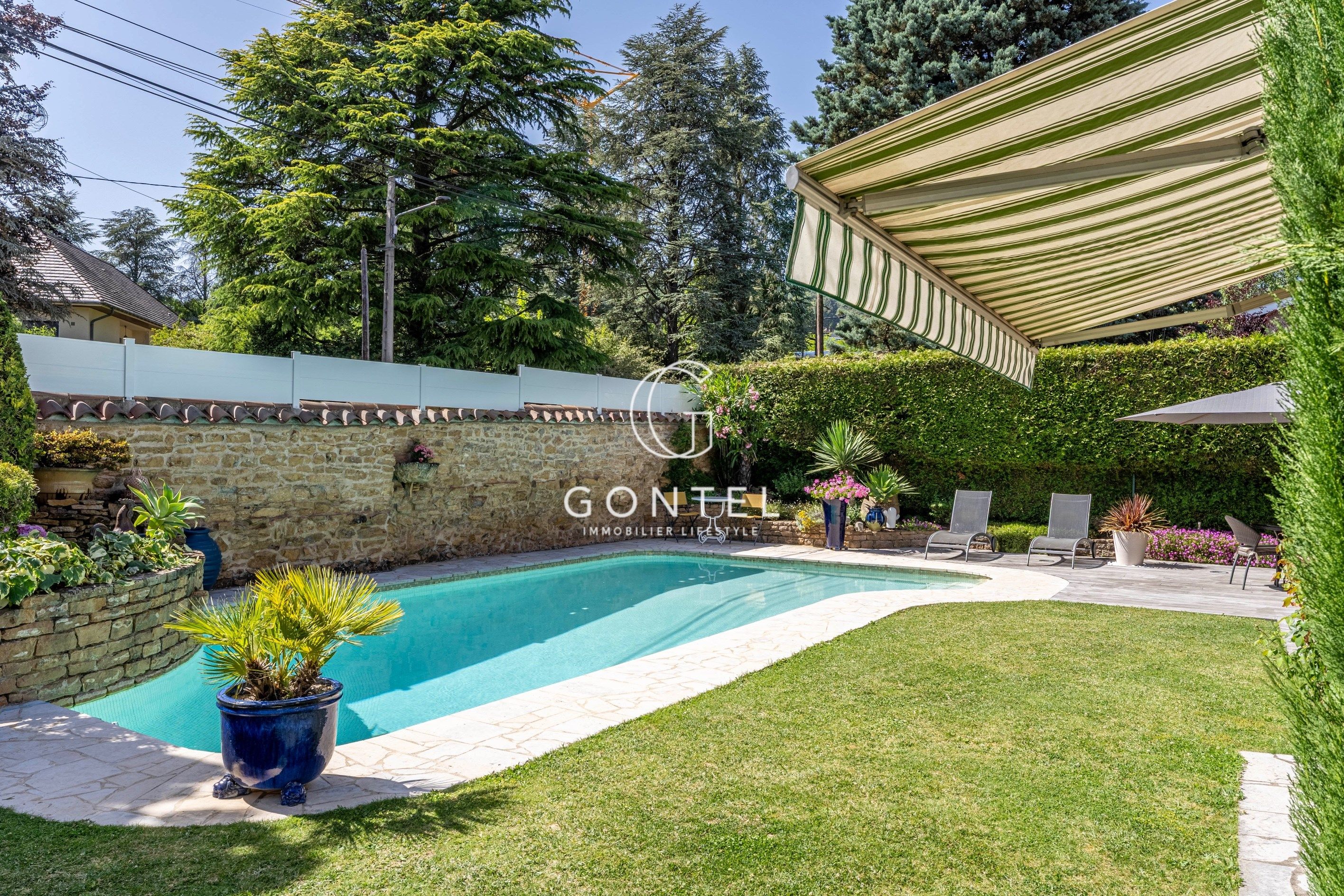 maison 5 Pièces en vente sur ST CYR AU MONT D OR (69450)