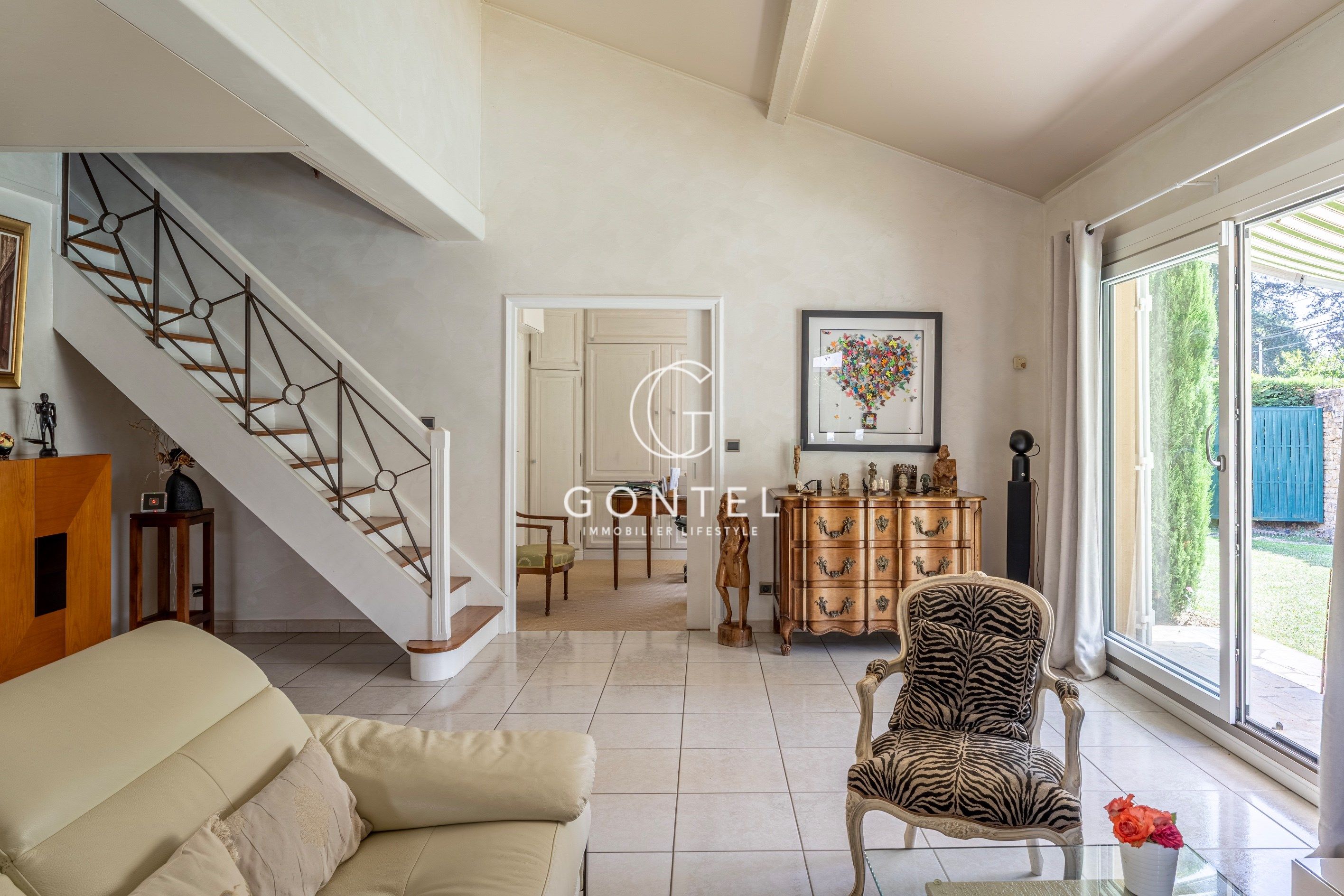 maison 5 Pièces en vente sur ST CYR AU MONT D OR (69450)