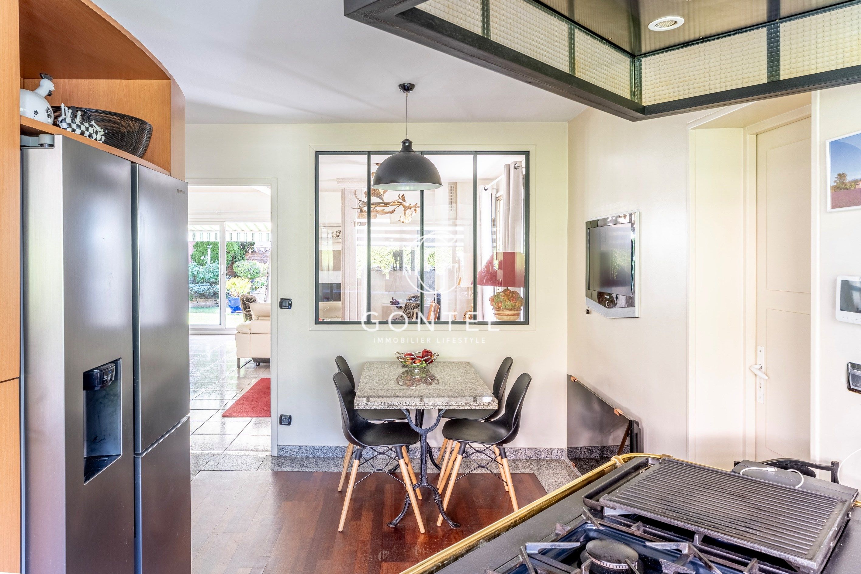 maison 5 Pièces en vente sur ST CYR AU MONT D OR (69450)