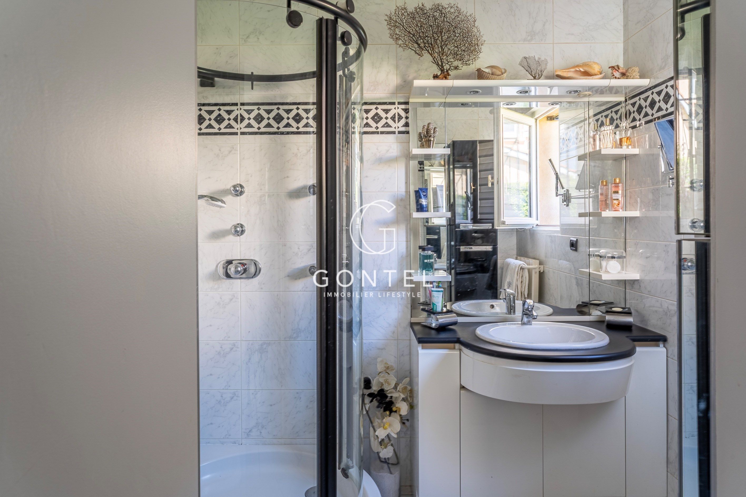 maison 5 Pièces en vente sur ST CYR AU MONT D OR (69450)
