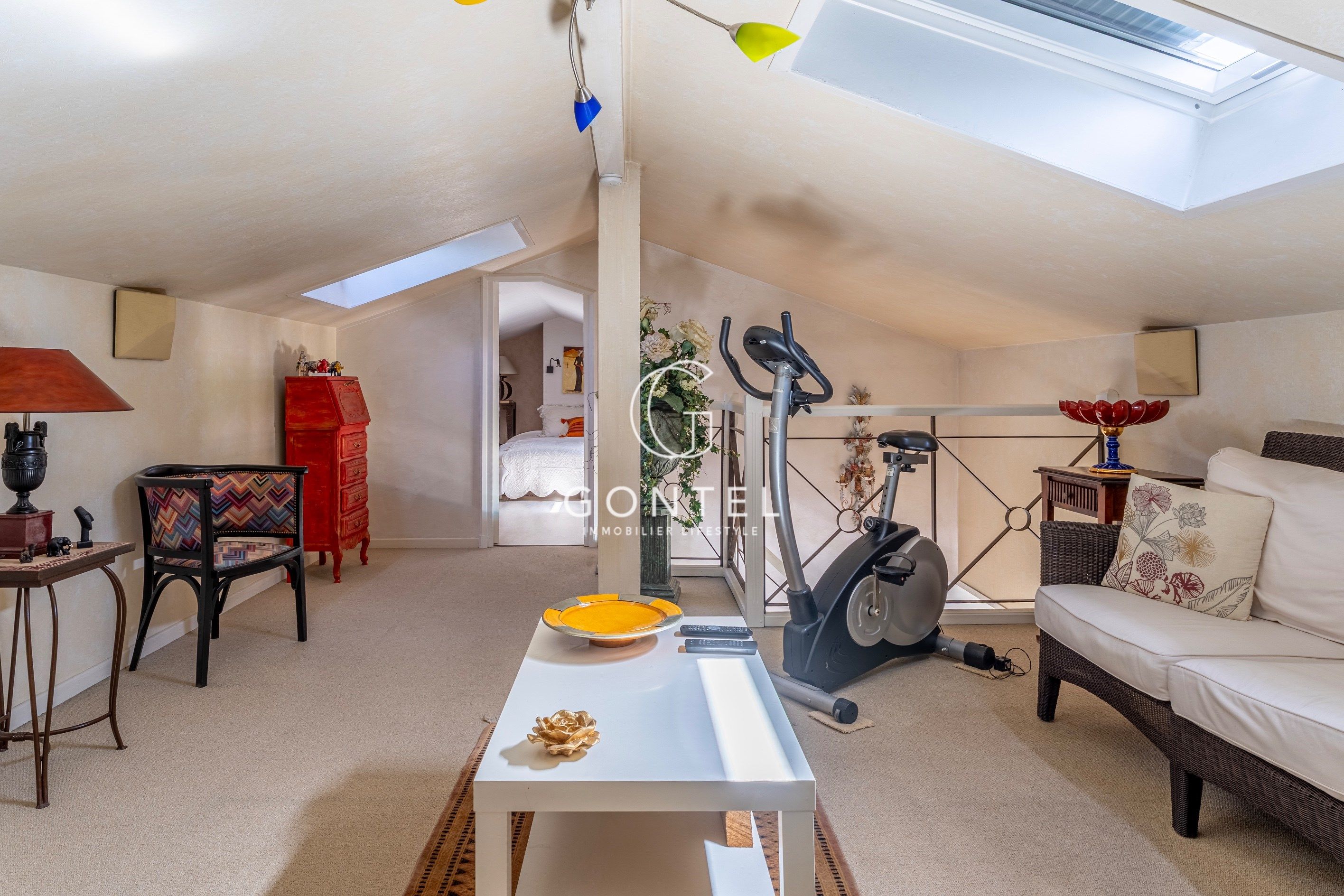 maison 5 Pièces en vente sur ST CYR AU MONT D OR (69450)