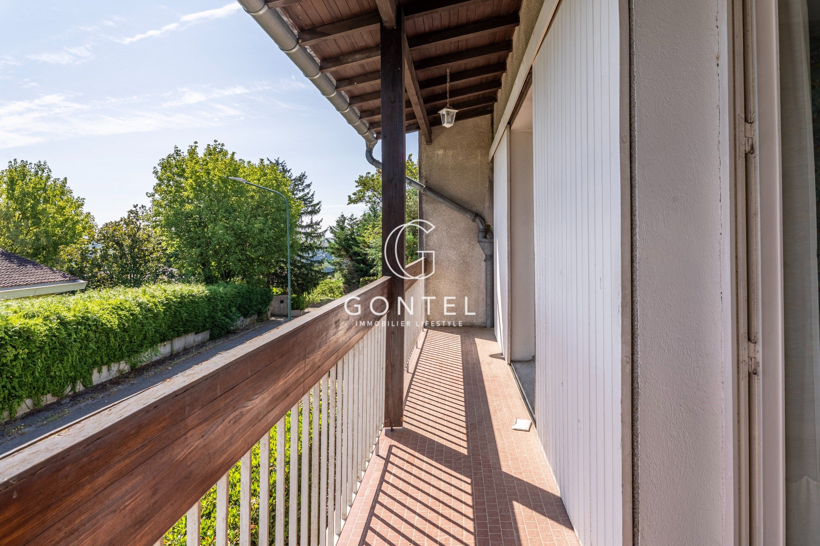 maison 5 Pièces en vente sur ST DIDIER AU MONT D OR (69370)