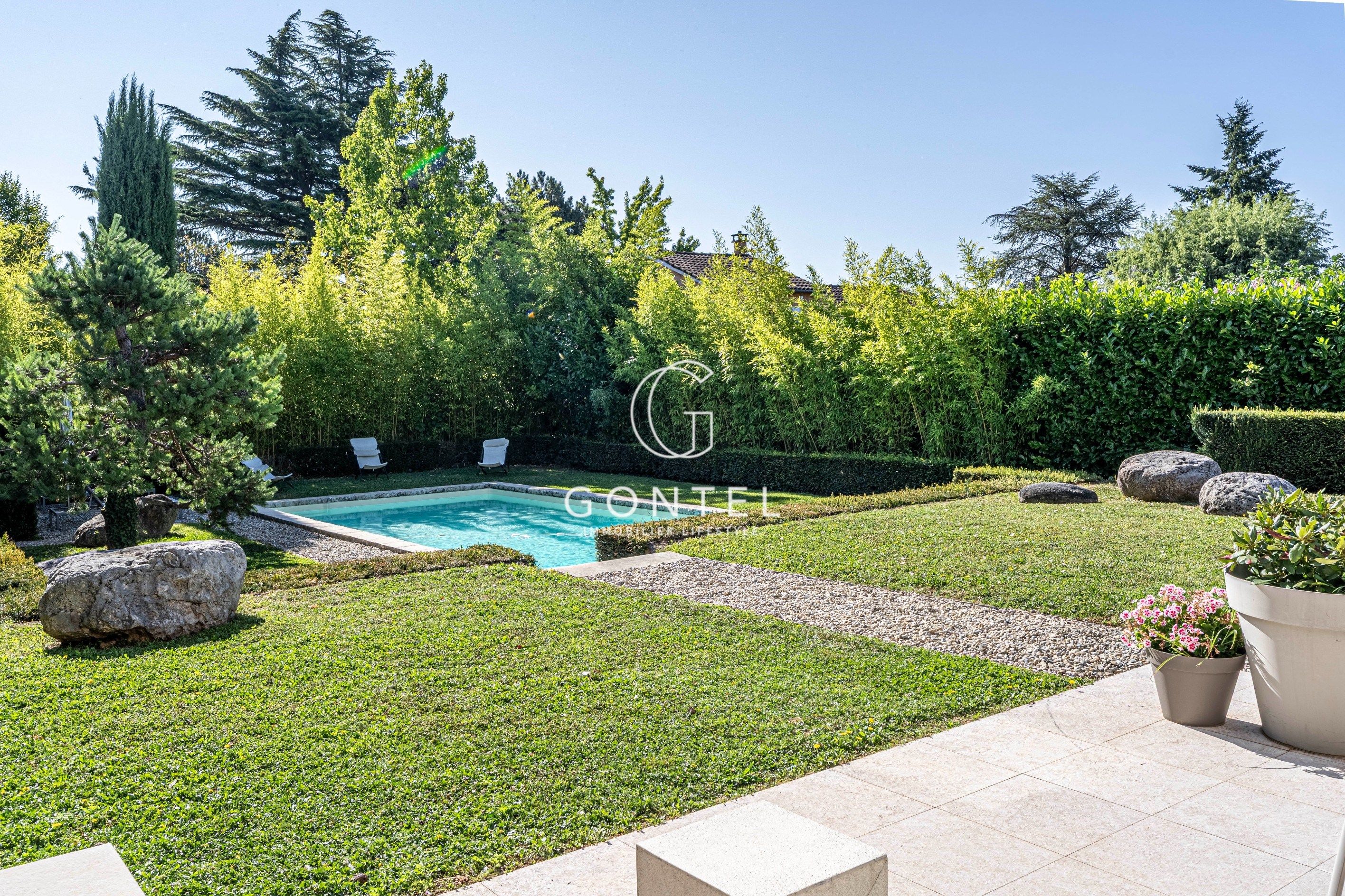 maison 5 Pièces en vente sur ST CYR AU MONT D OR (69450)