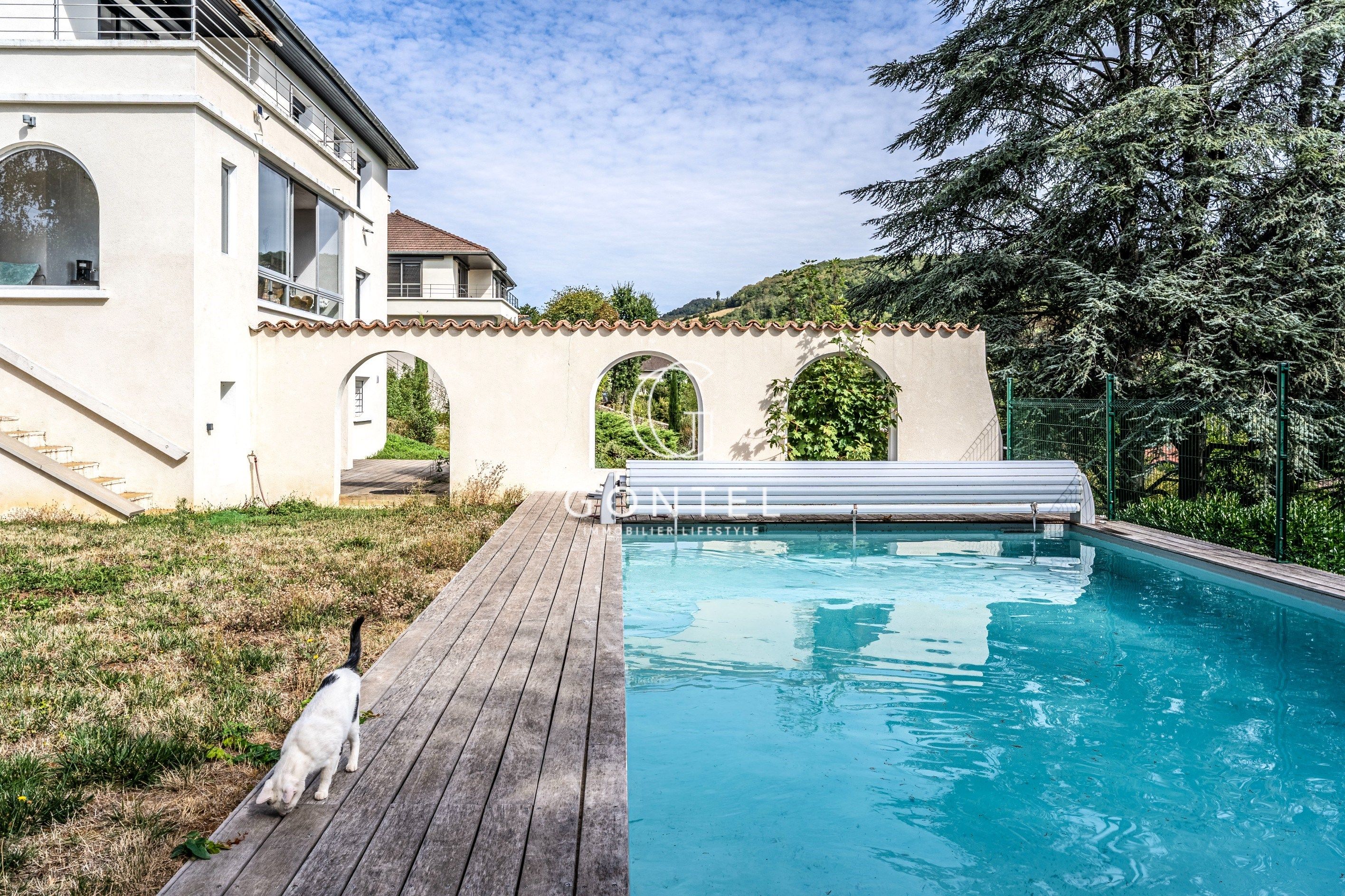 maison 6 Pièces en vente sur ST DIDIER AU MONT D OR (69370)