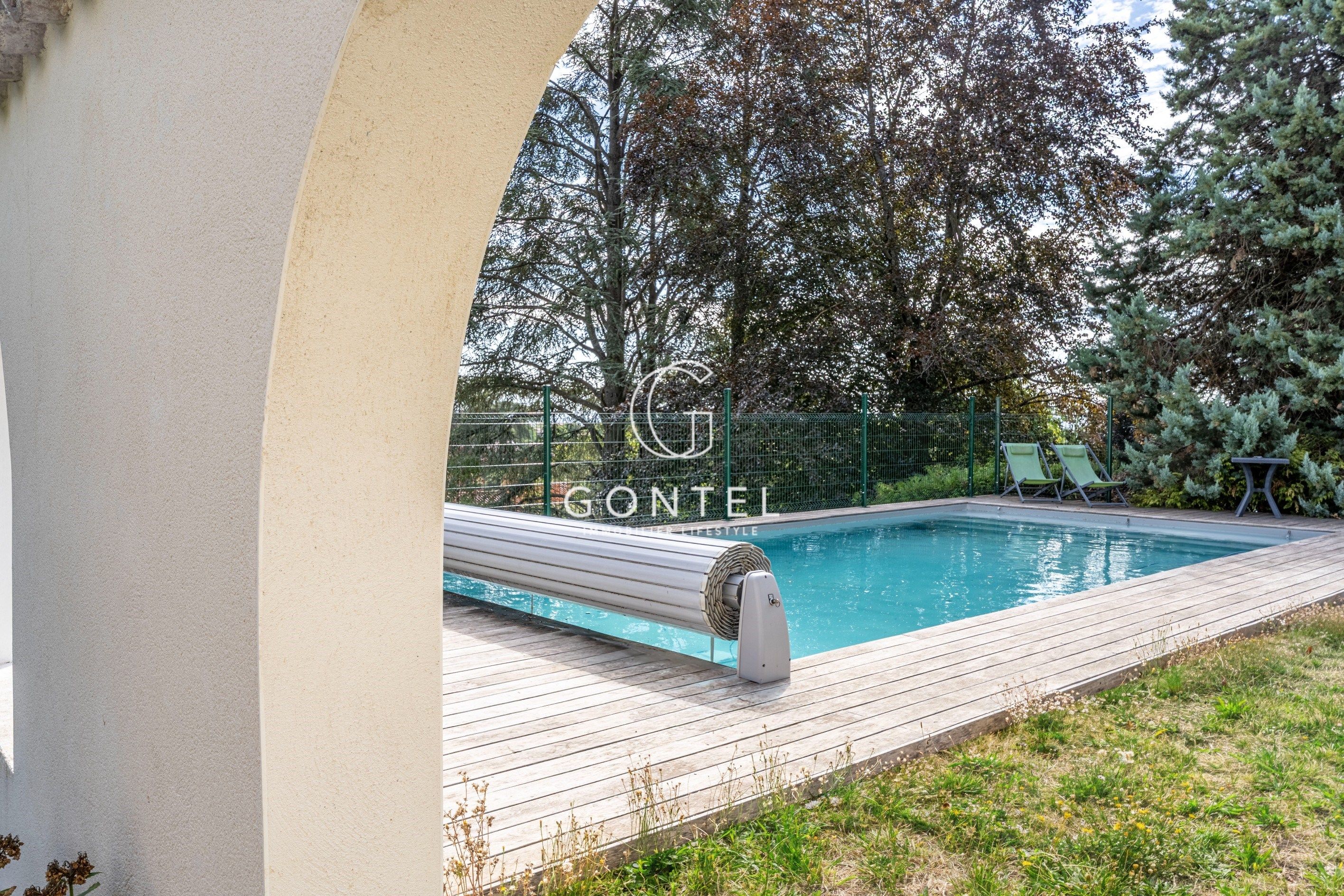 maison 6 Pièces en vente sur ST DIDIER AU MONT D OR (69370)
