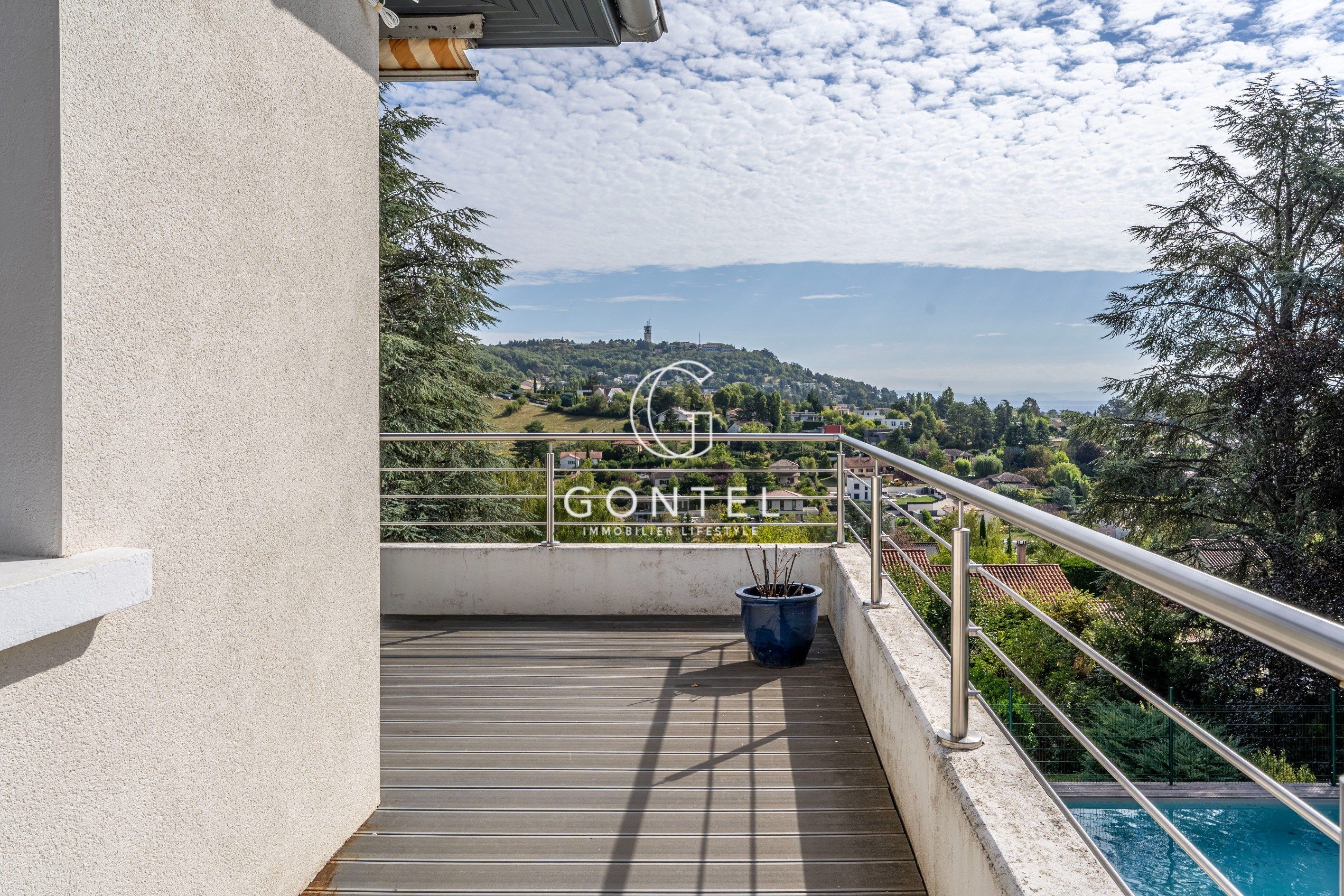 maison 6 Pièces en vente sur ST DIDIER AU MONT D OR (69370)
