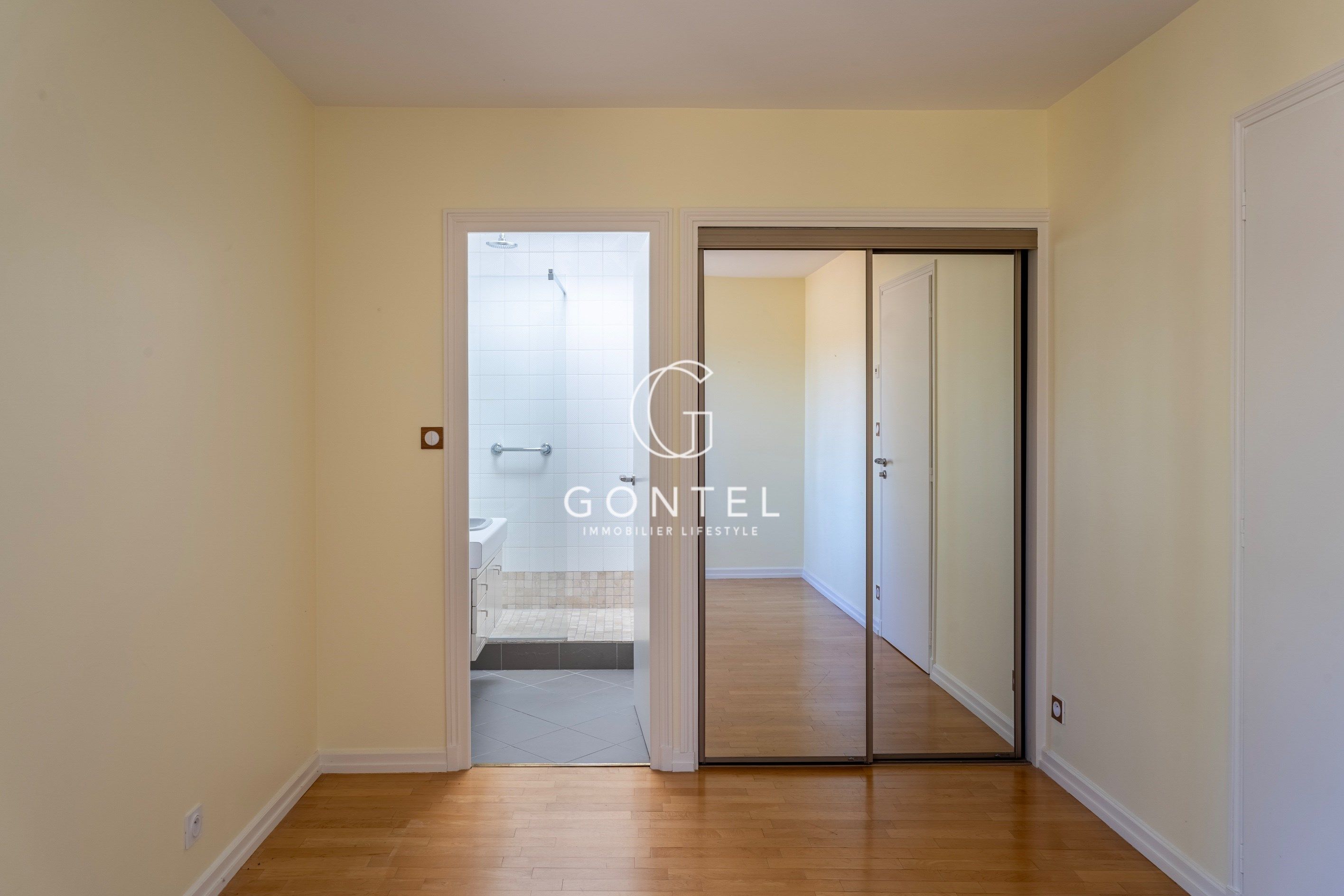 maison 5 Pièces en vente sur ST CYR AU MONT D OR (69450)