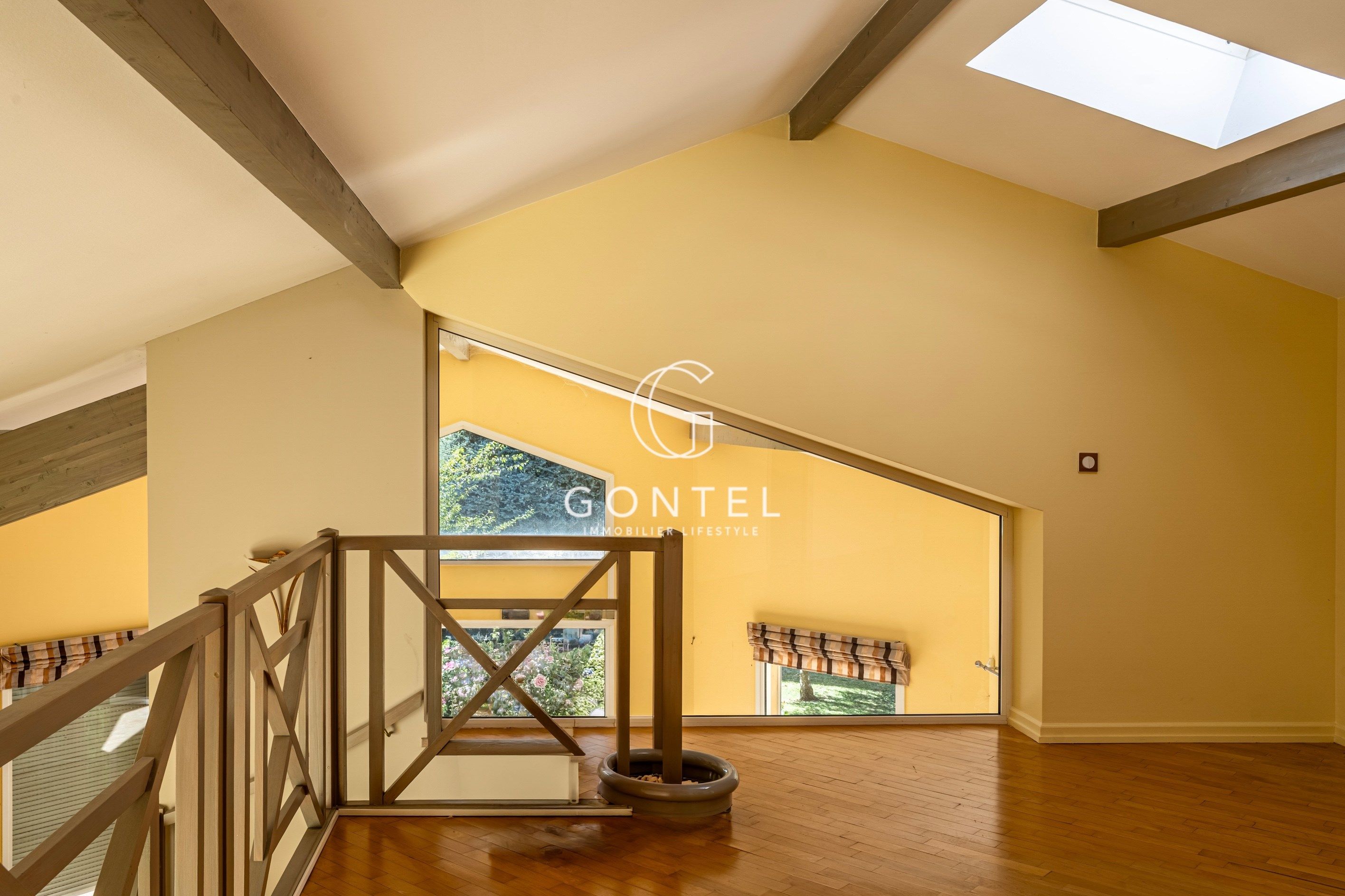 maison 5 Pièces en vente sur ST CYR AU MONT D OR (69450)