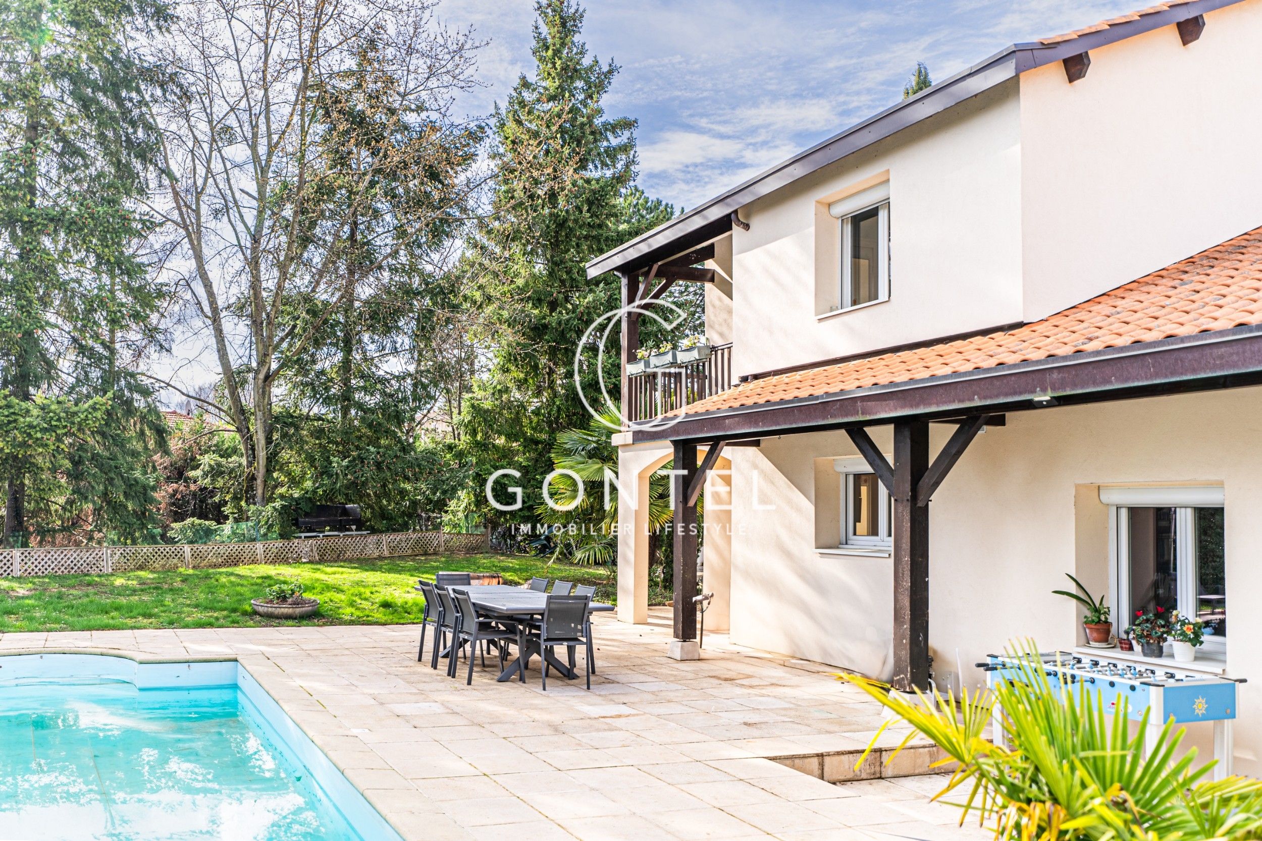 maison 6 Pièces en vente sur ST CYR AU MONT D OR (69450)